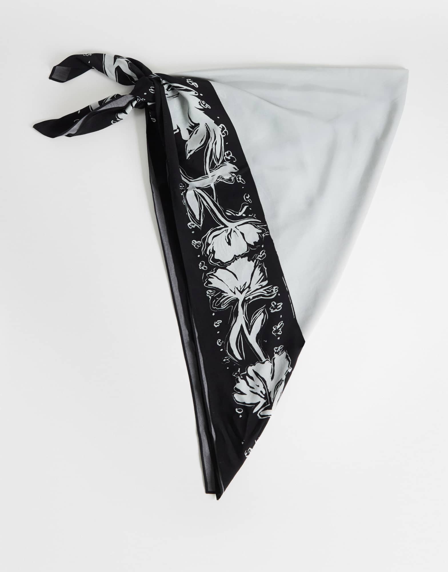 Ceinture Topshop à imprimé floral noir et blanc