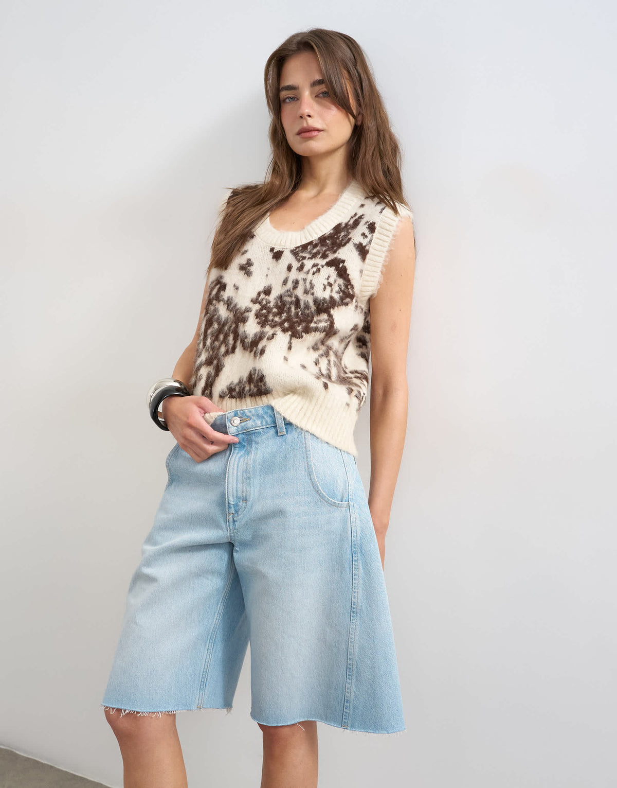 Topshop knitted scoop neck animal lightweight vest in ivory