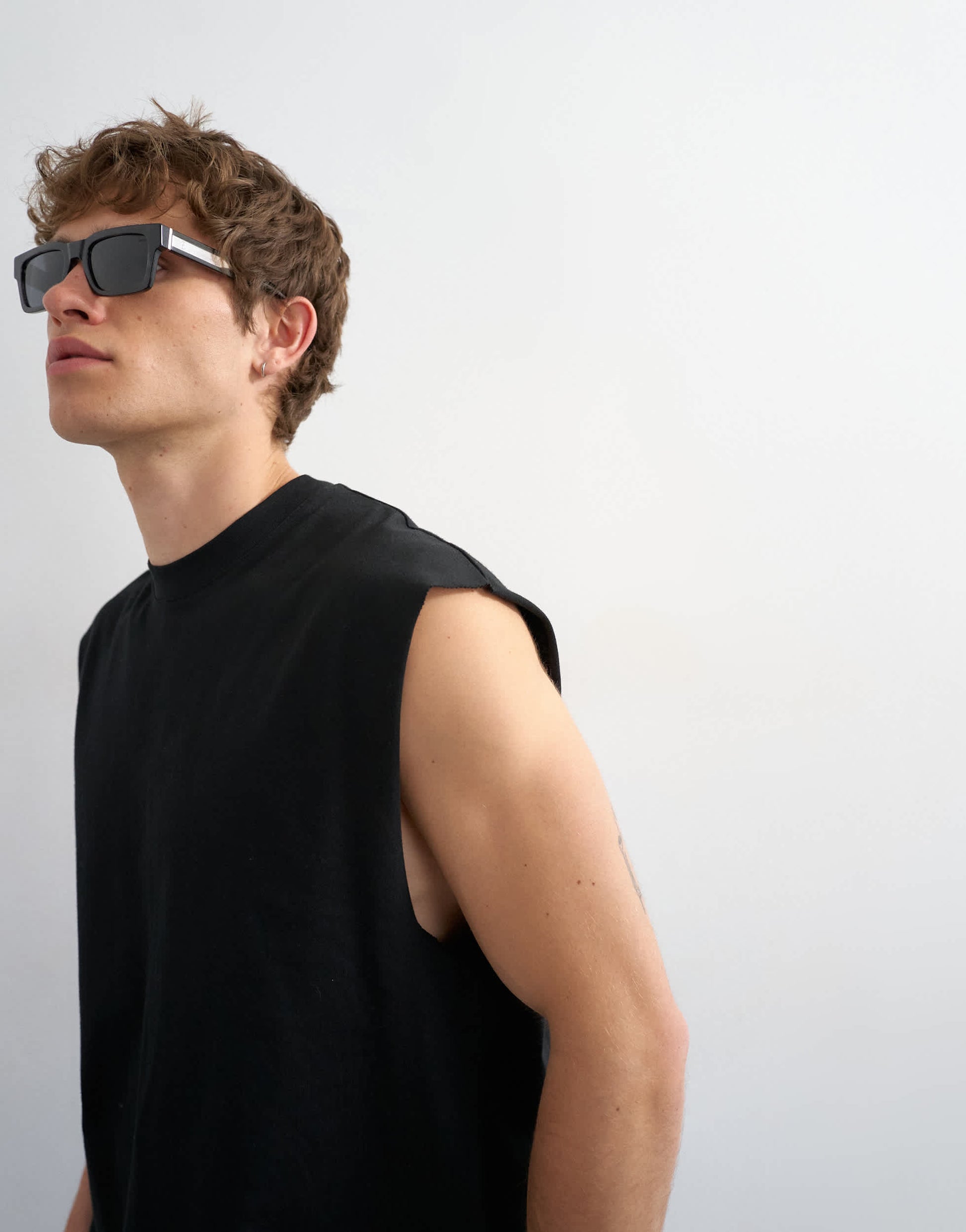 Topman relaxed fit cropped sleeveless t-shirt in black