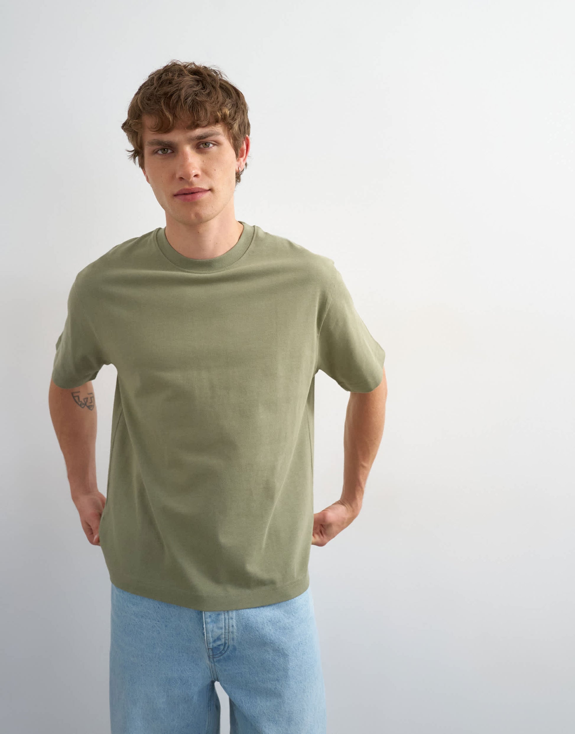 Topman 3 pack relaxed fit t-shirt in white, black and olive