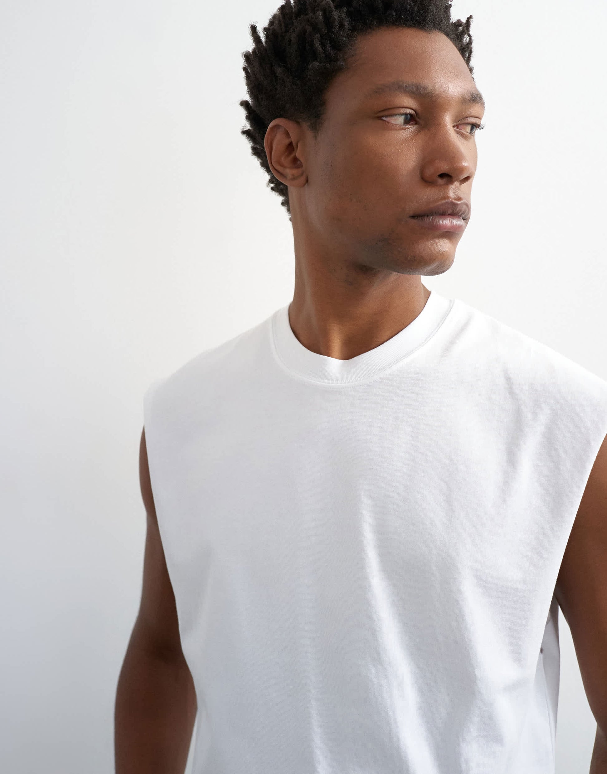 Topman relaxed fit cropped sleeveless t-shirt in white