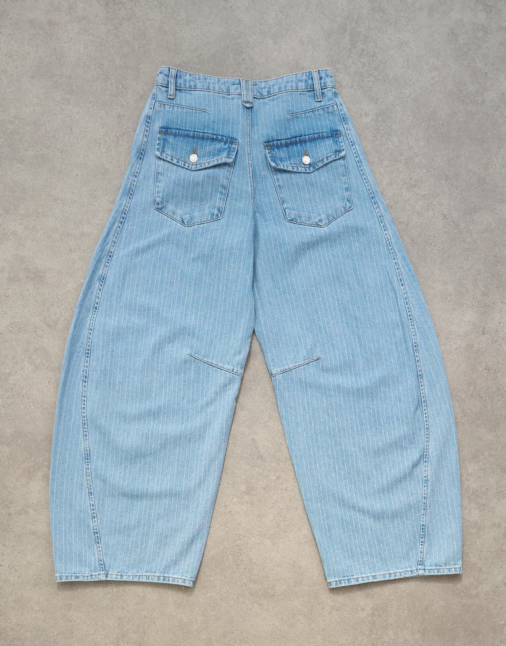 Topshop Horseshoe mid rise barrel jean in bleach stripe