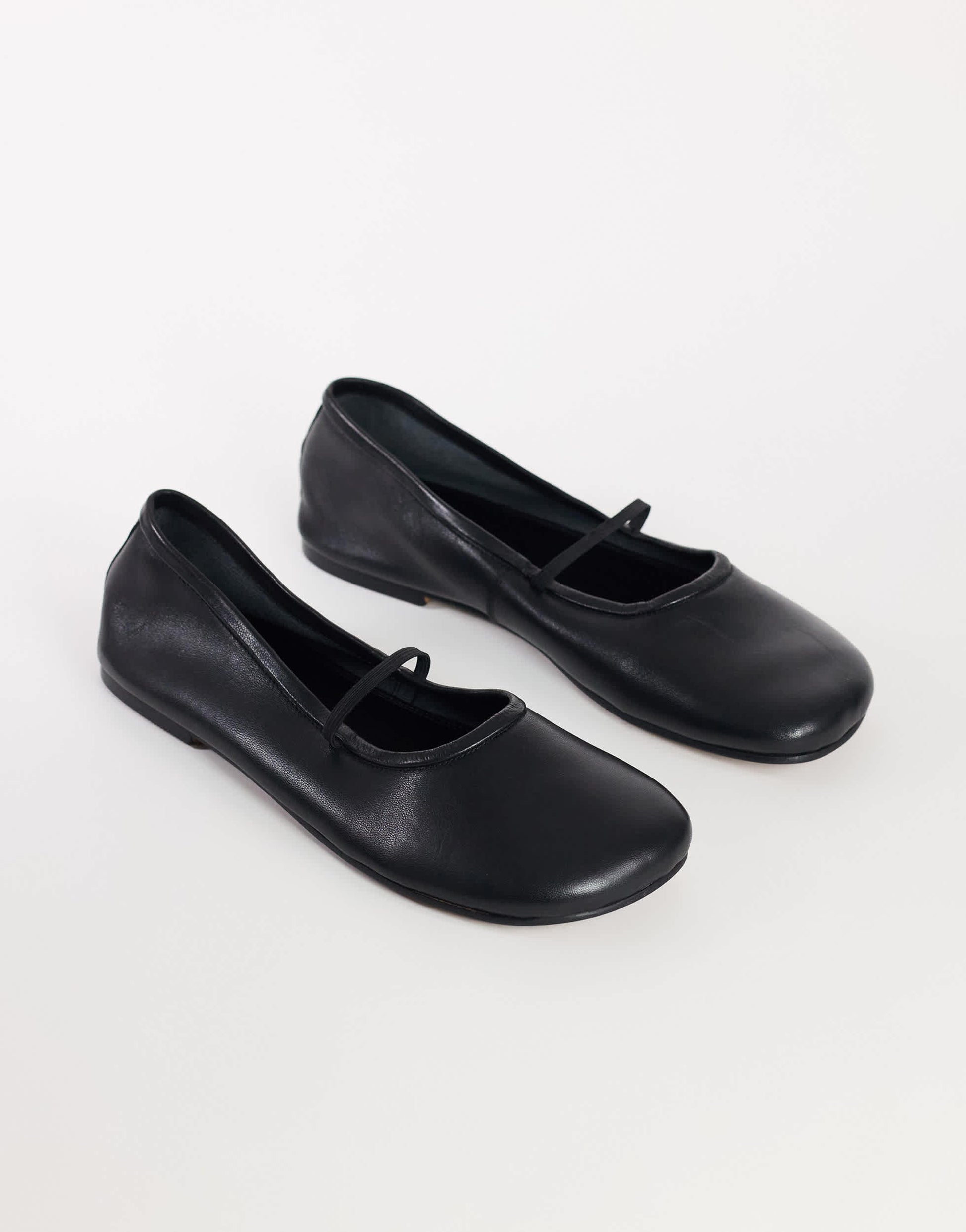 Topshop Bella leather round toe ballet flat in black