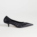 Topshop Arizona Pumps aus echtem Leder mit Rüschen und Kitten-Heel in Schwarz