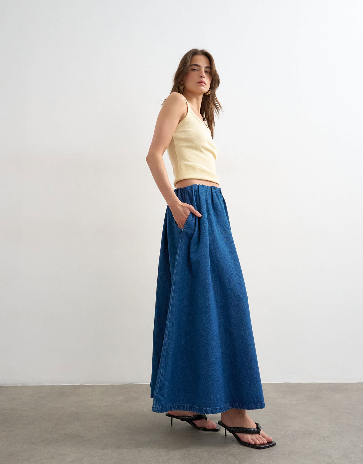 Topshop denim pull on circle skirt in mid blue