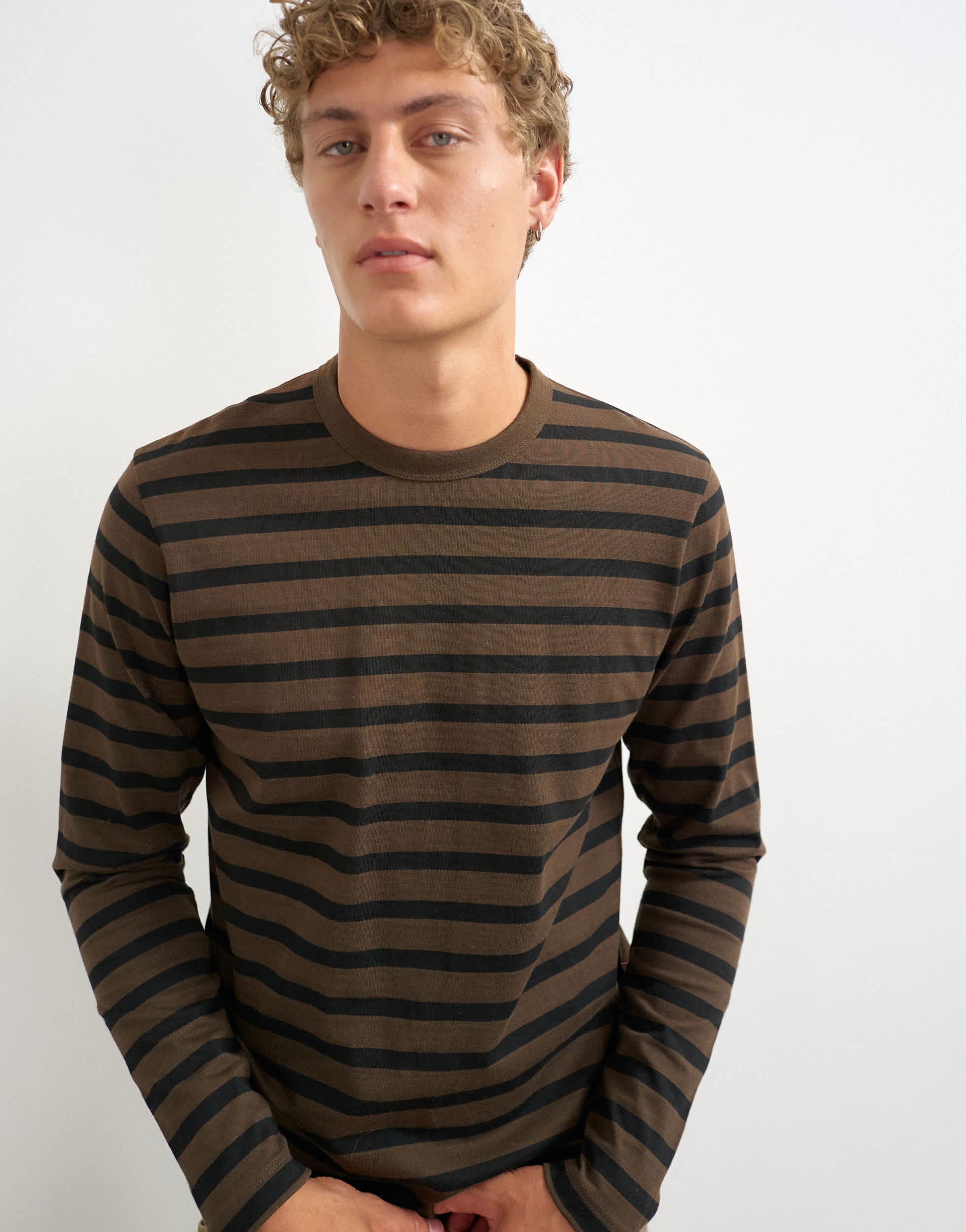 Topman classic fit long sleeve t-shirt with stripe in brown
