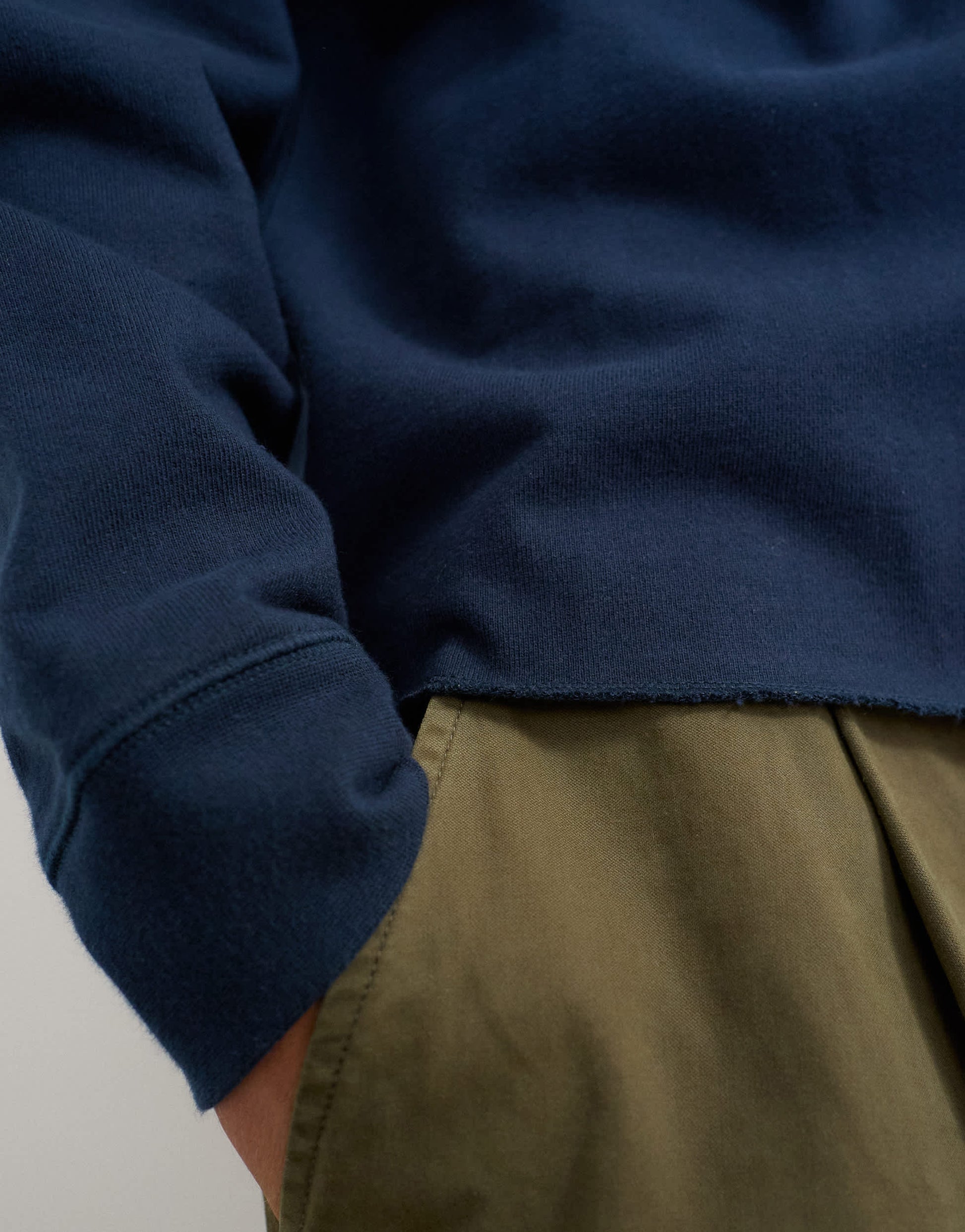 Topman classic fit crop raglan sweatshirt with raw hem in navy