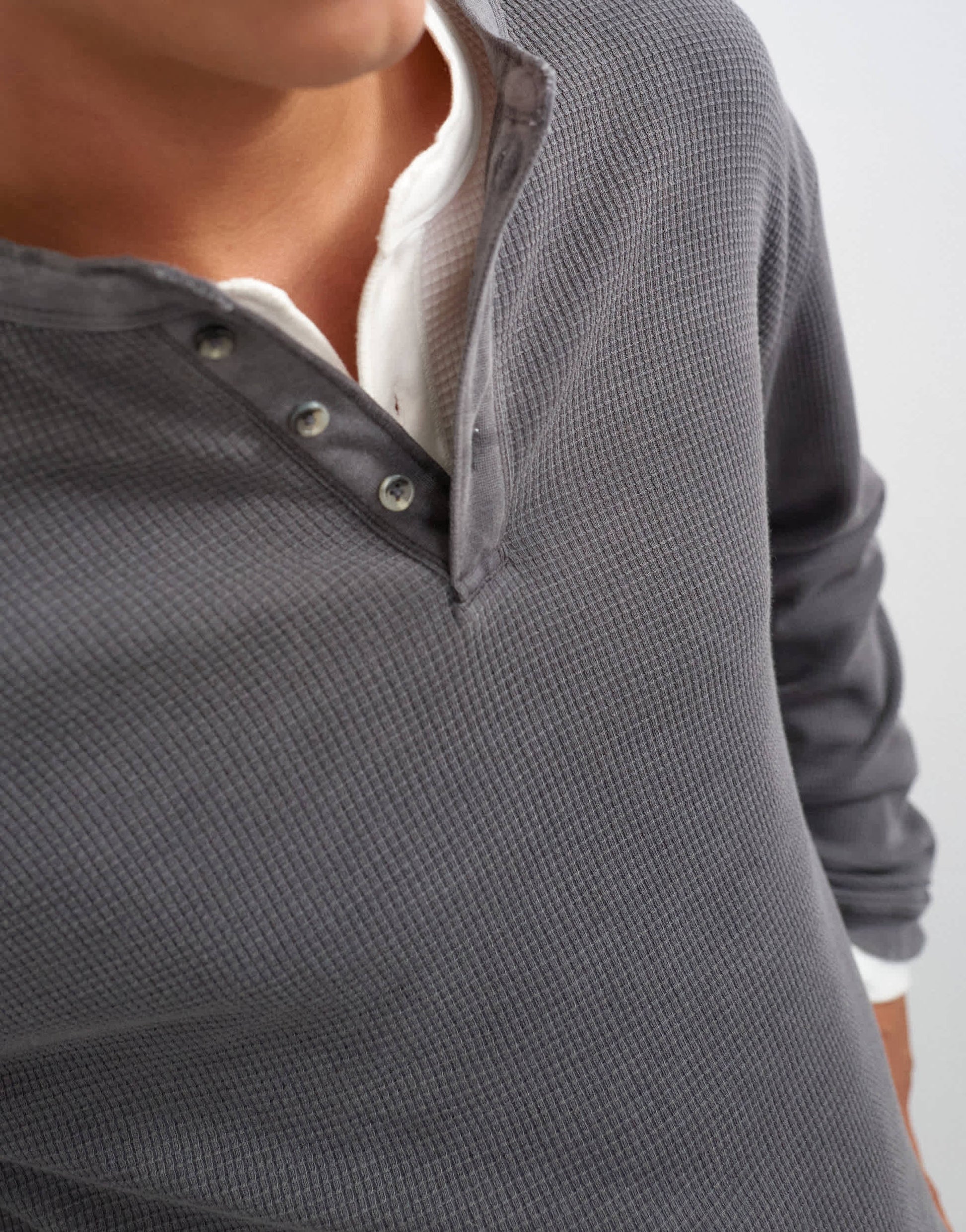 Topman relaxed fit waffle henley with raw hem in washed black