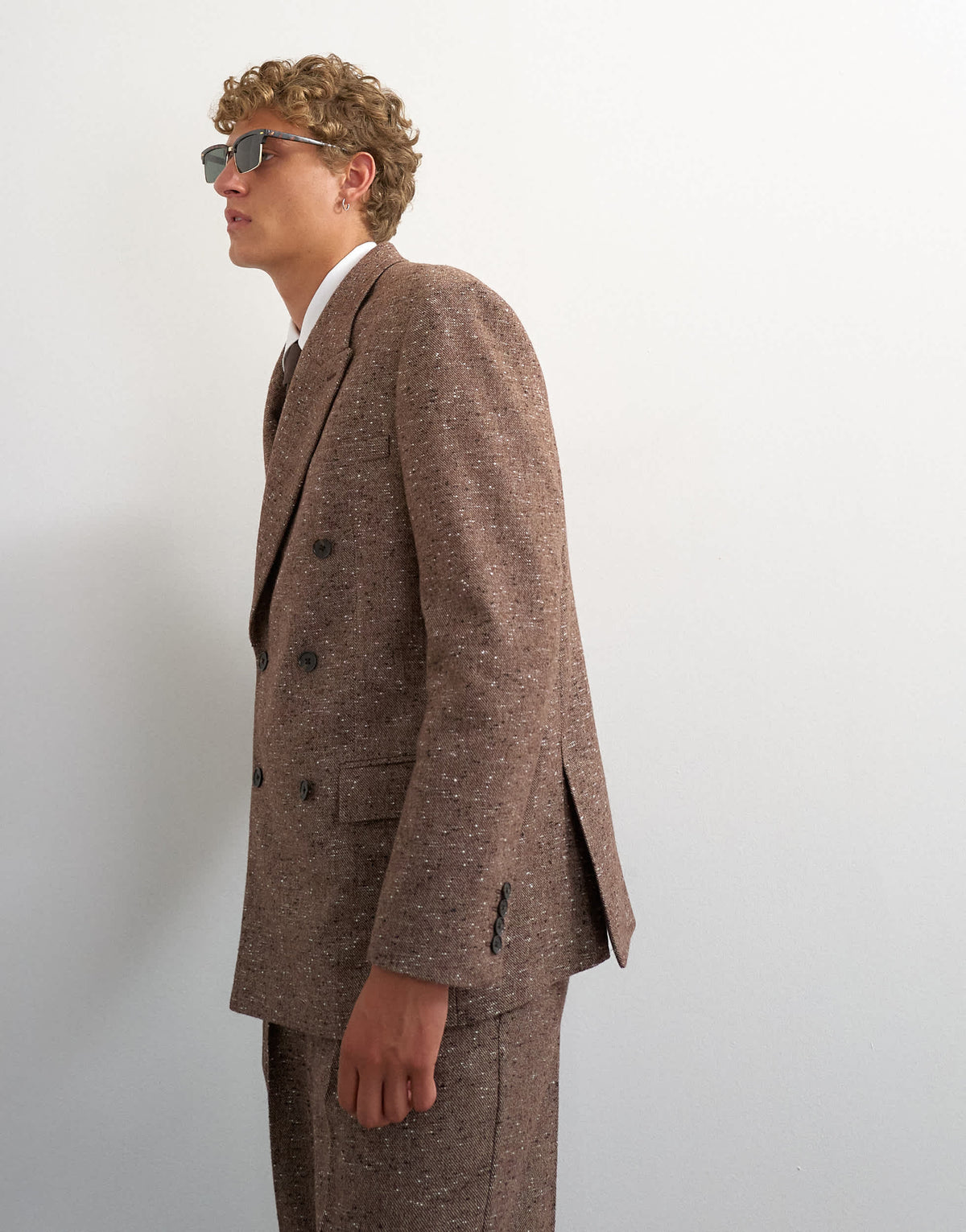 Topman relaxed fit textured double breasted blazer in brown