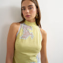 Topshop Premium-Haltertop mit kontrastierenden Spitzendetails in Grün