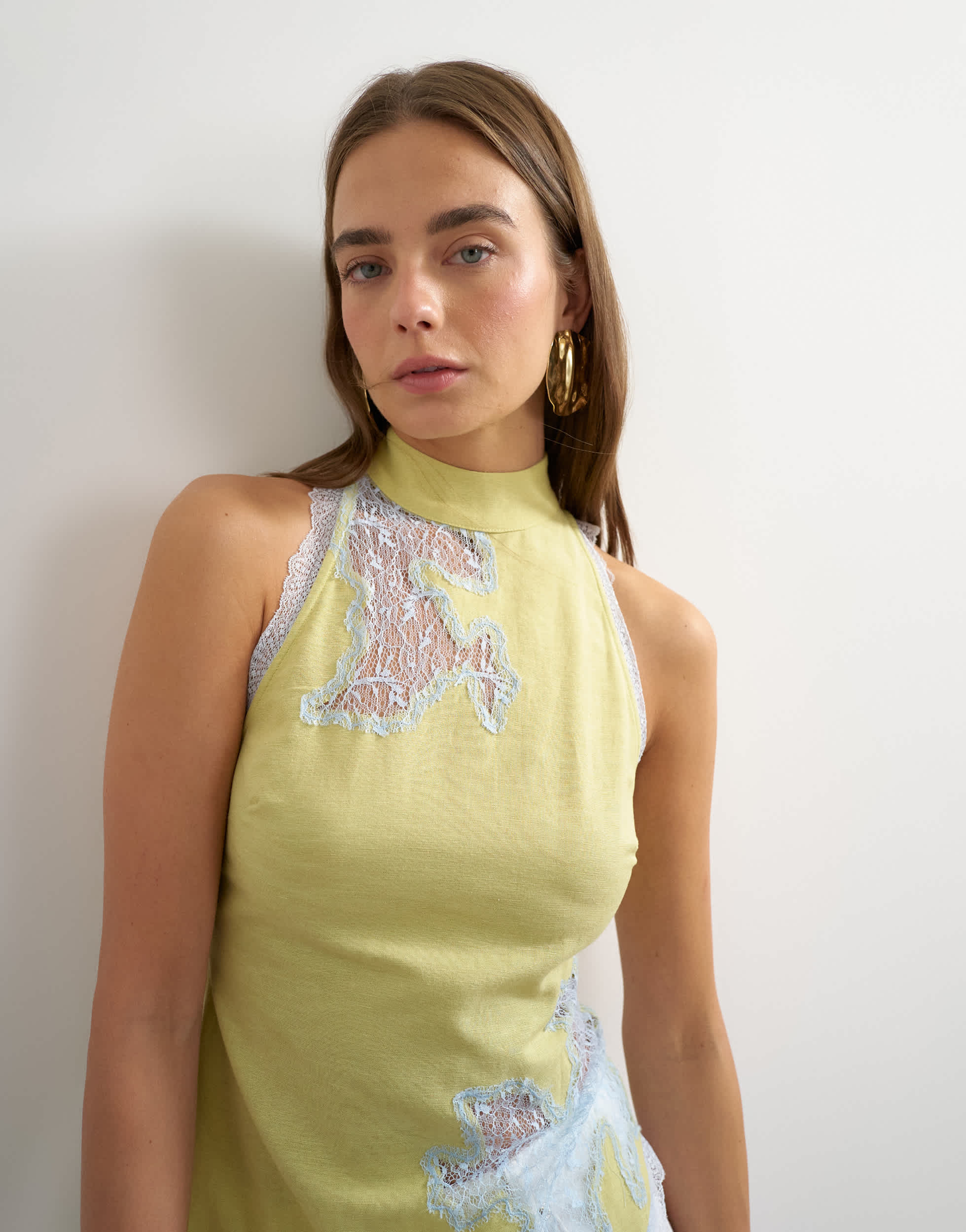 Topshop Premium-Haltertop mit kontrastierenden Spitzendetails in Grün