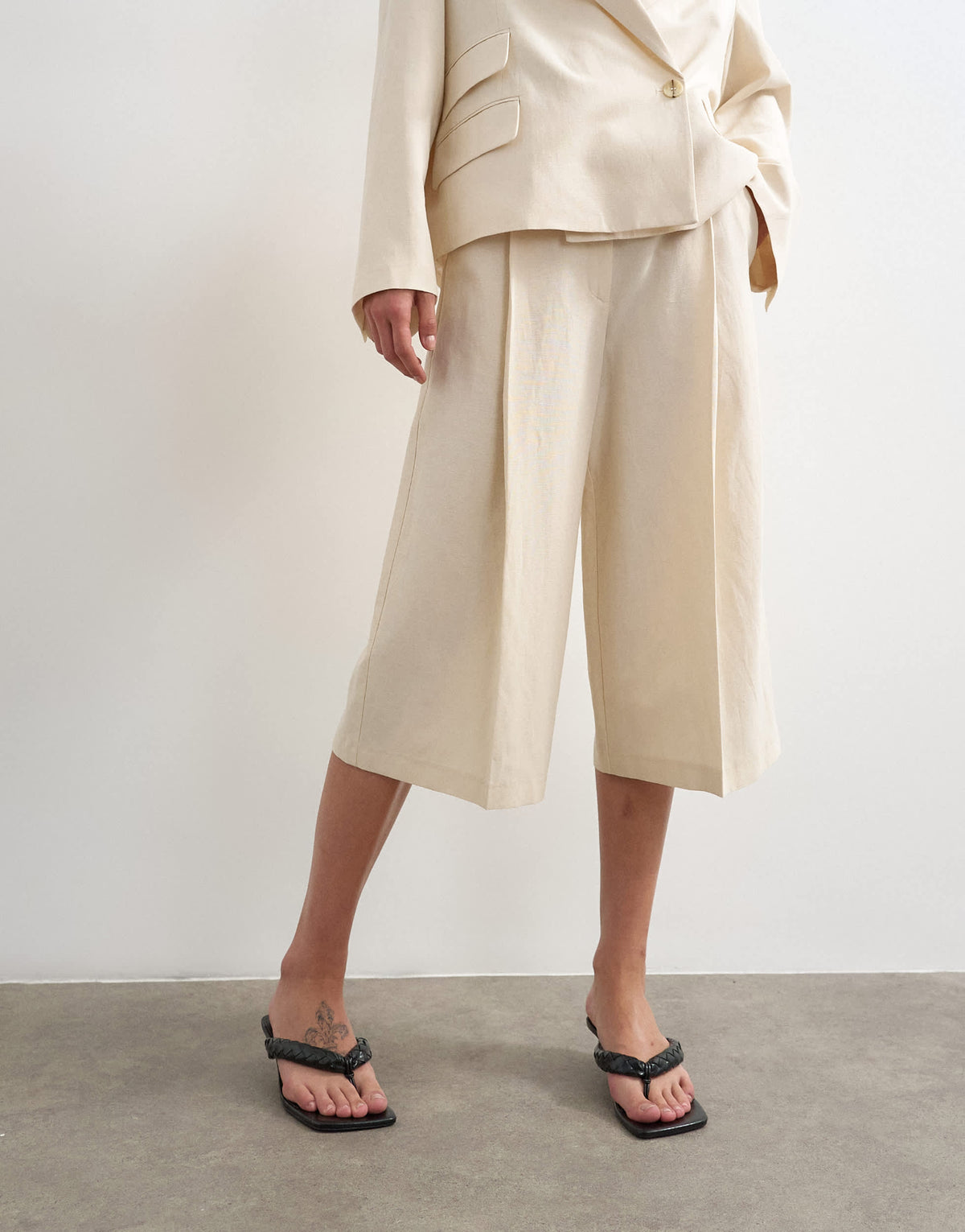 Topshop low slung culotte in ecru