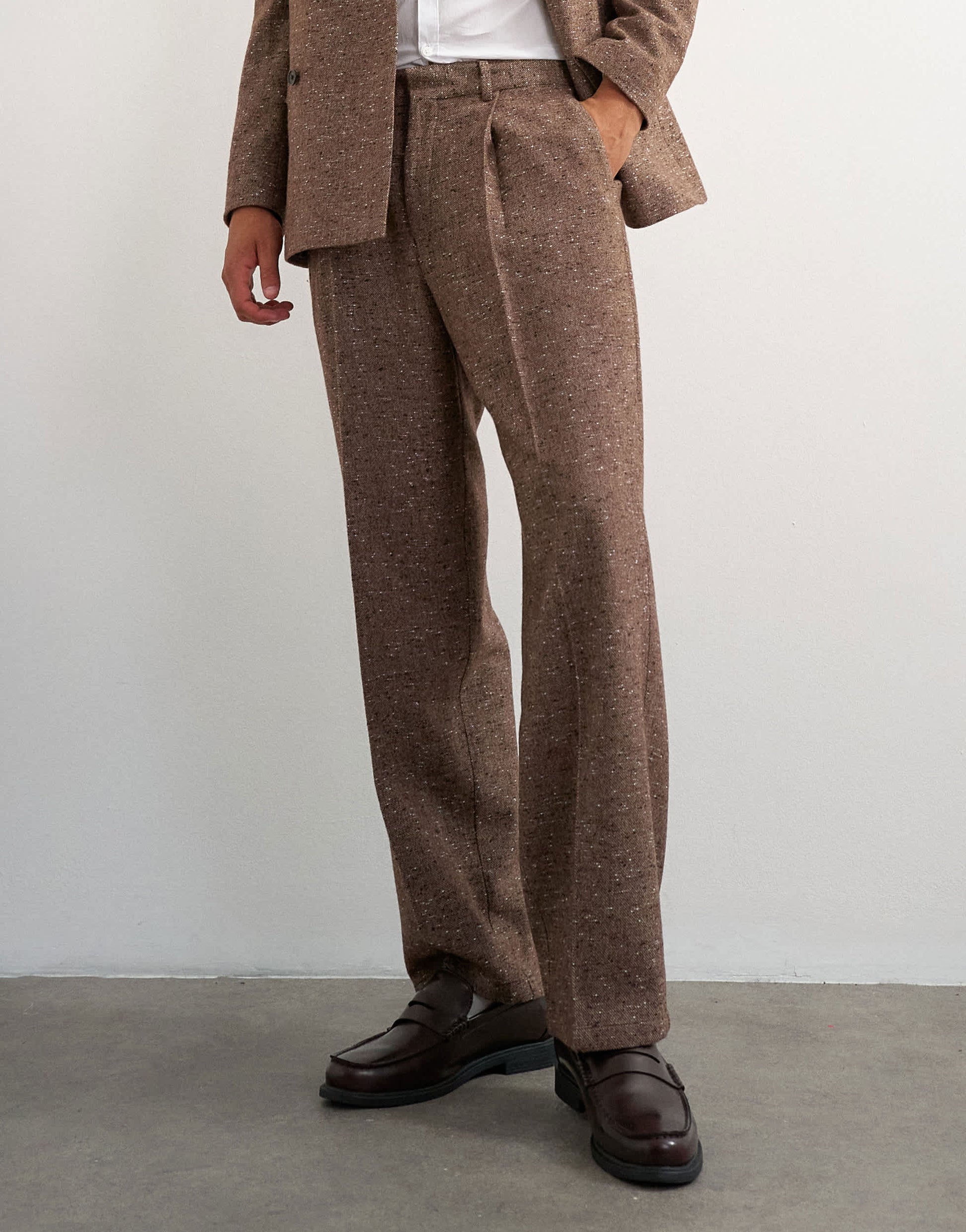 Topman wide leg textured trouser with pleats in brown