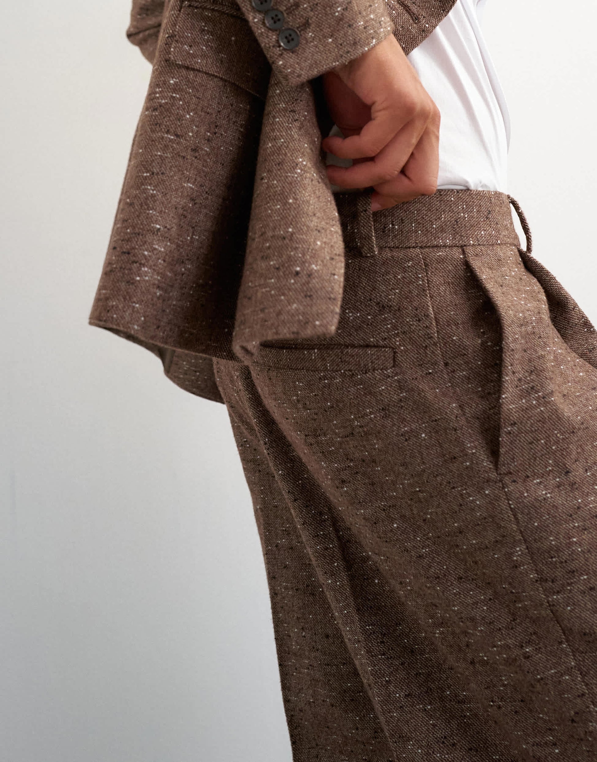 Topman wide leg textured trouser with pleats in brown