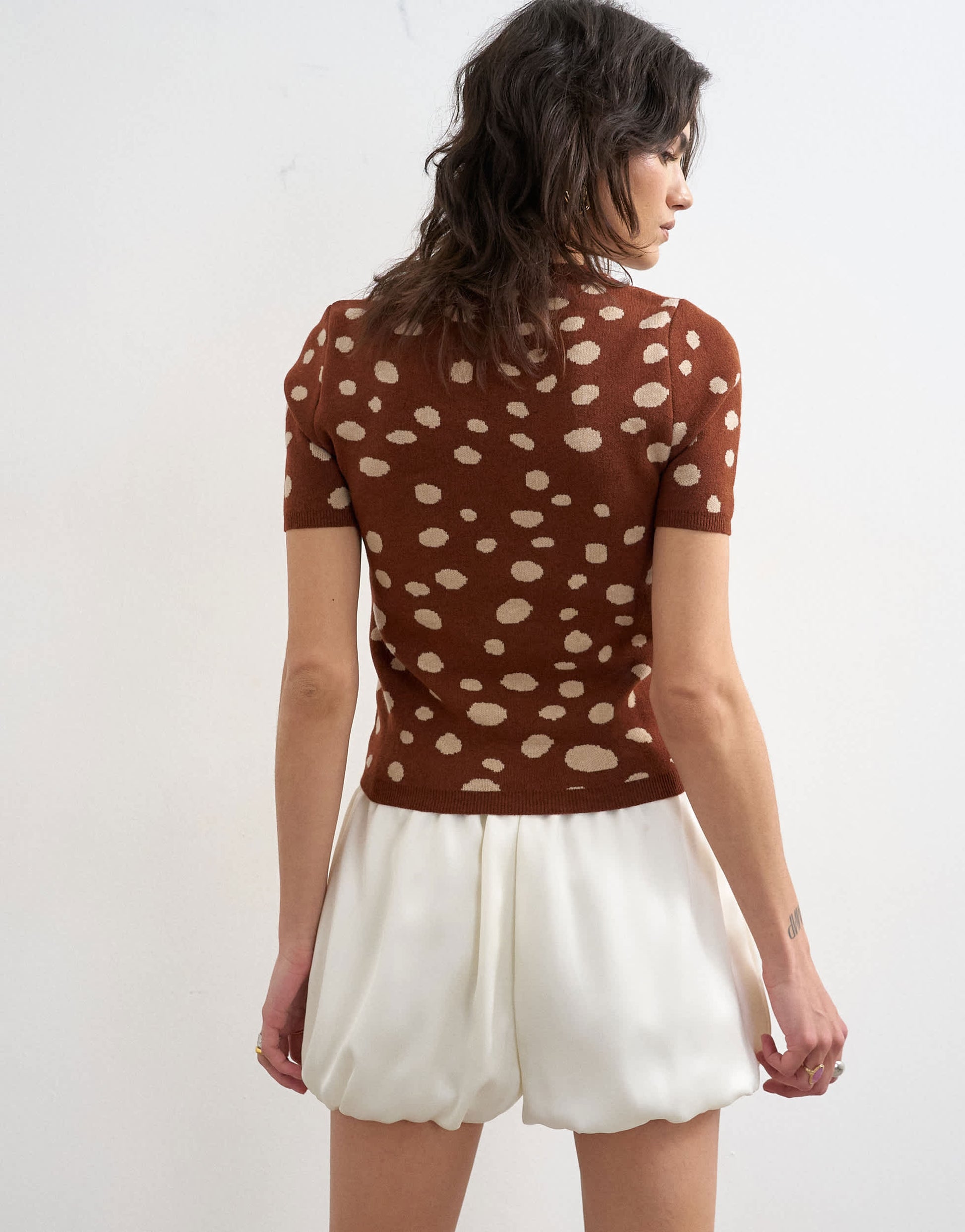 Topshop knitted deer print fitted short sleeve t-shirt in brown