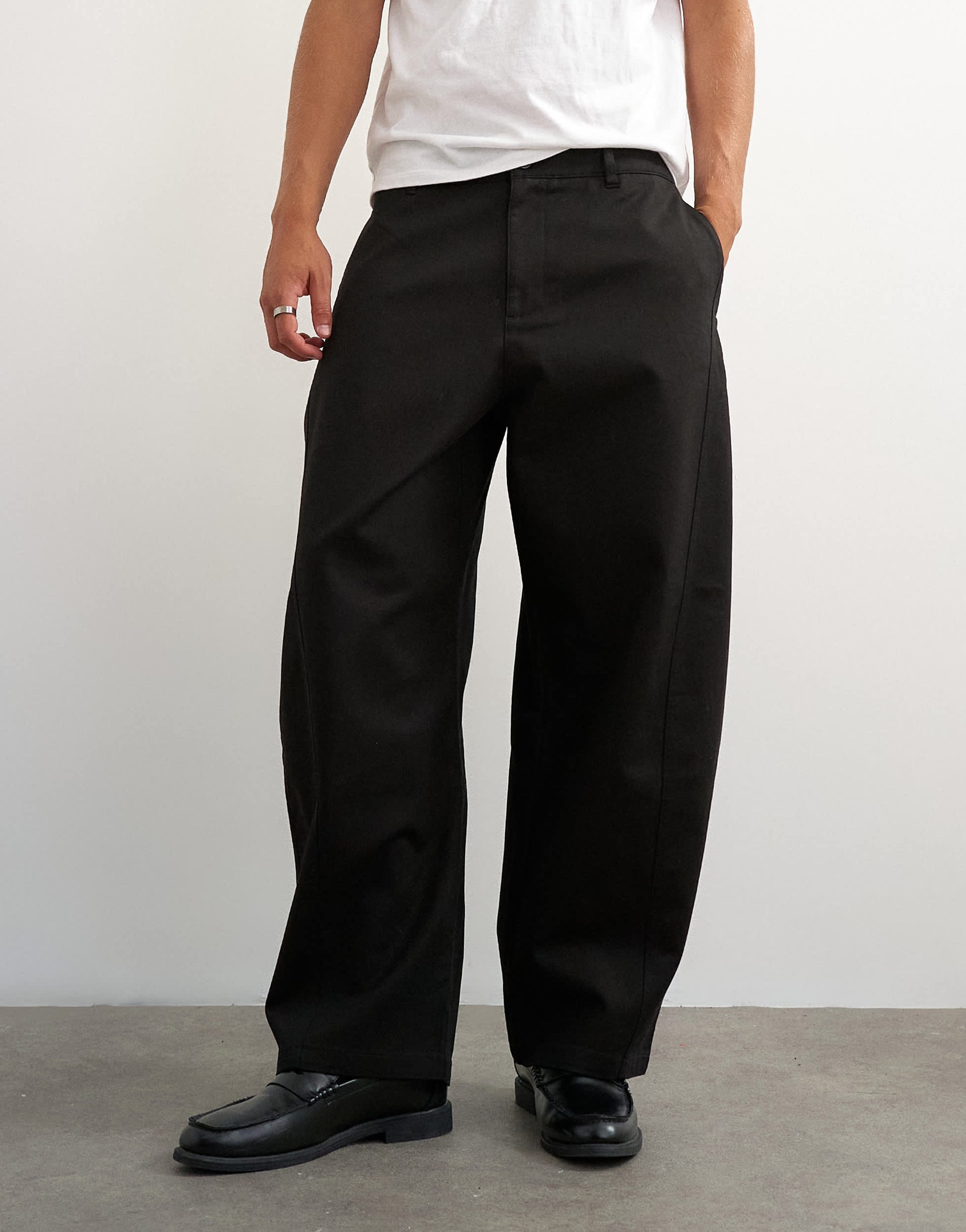 Topman barrel fit trouser in black
