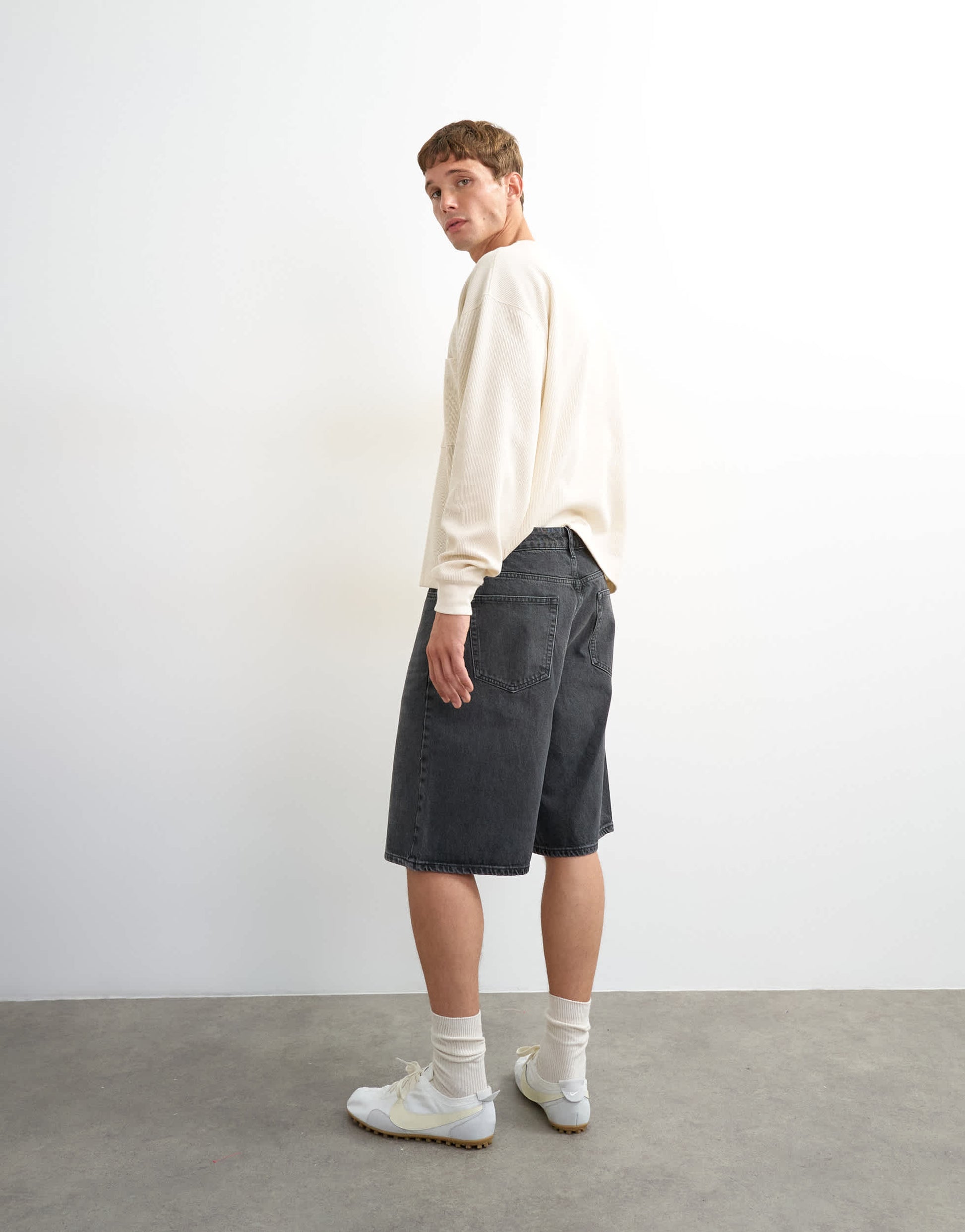 Topman rigid baggy denim short in washed black