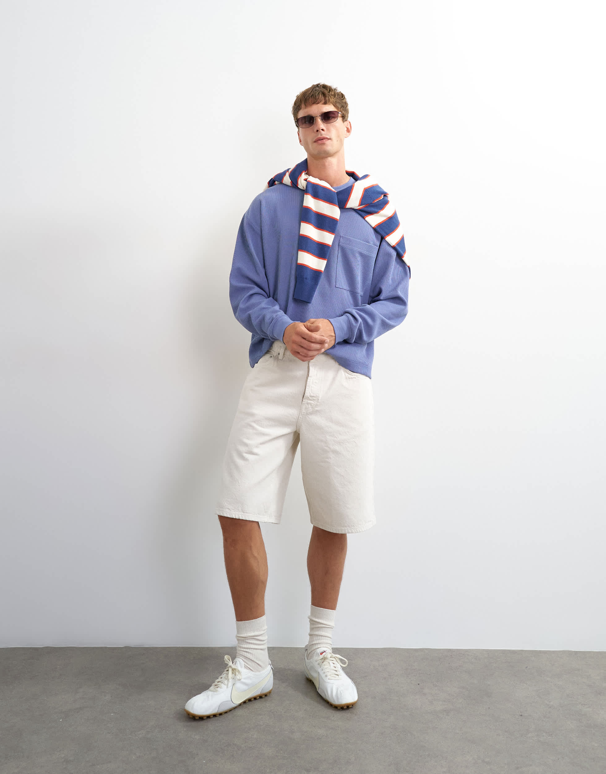 Topman steife Baggy-Denimshorts in Knochenweiß