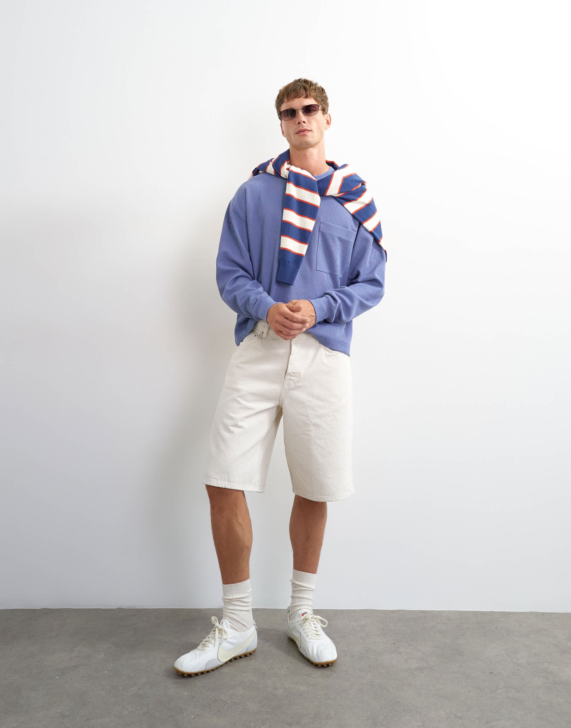 Topman rigid baggy denim short in bone