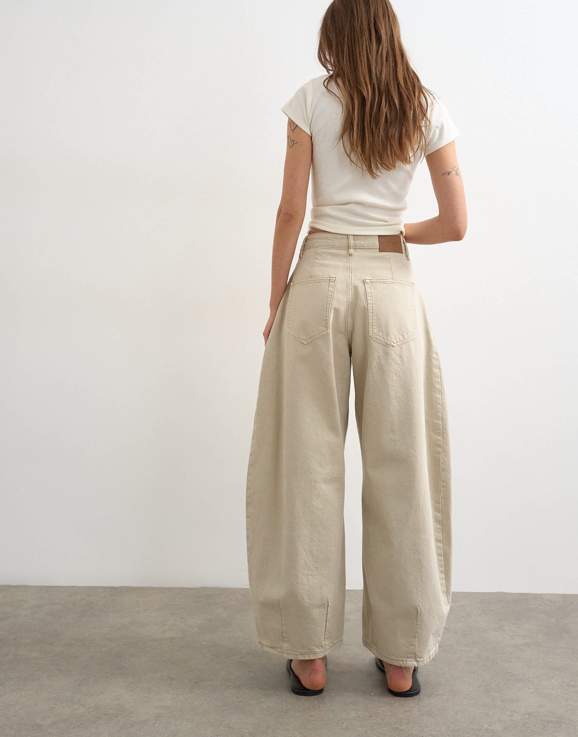 Topshop Cocoon mid rise barrel jean in oat
