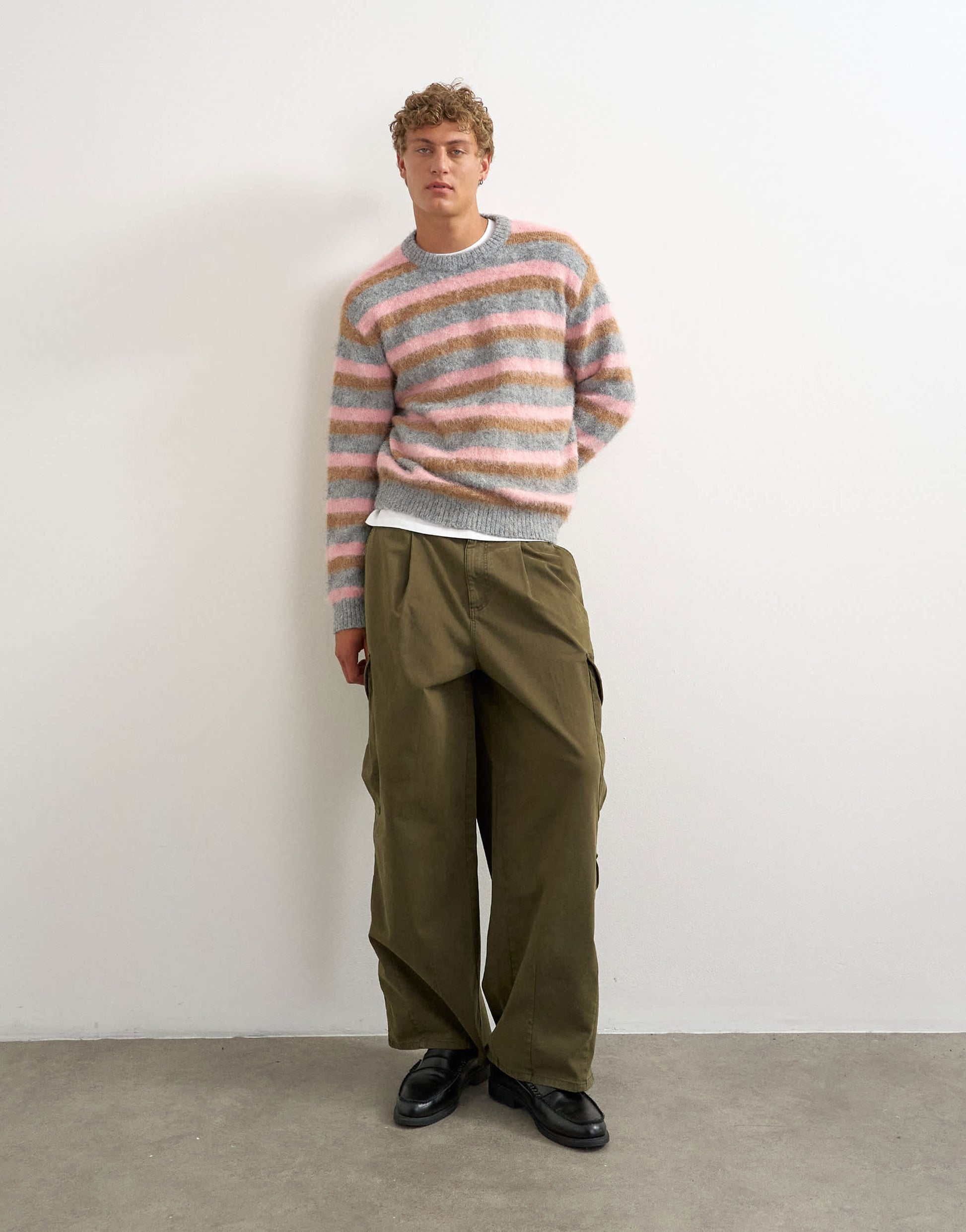 Topman classic fit fluffy jumper with stripe in pink