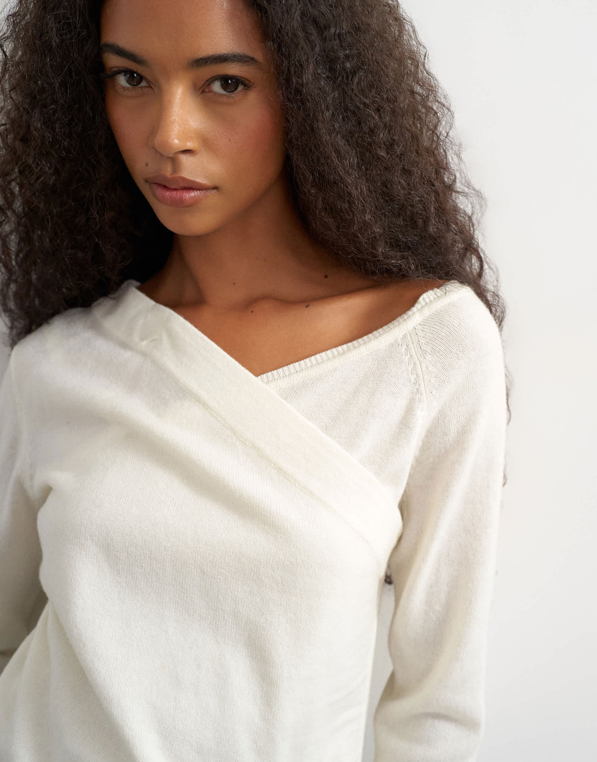 Topshop knitted long sleeve wool blend v neck drapey top in ivory