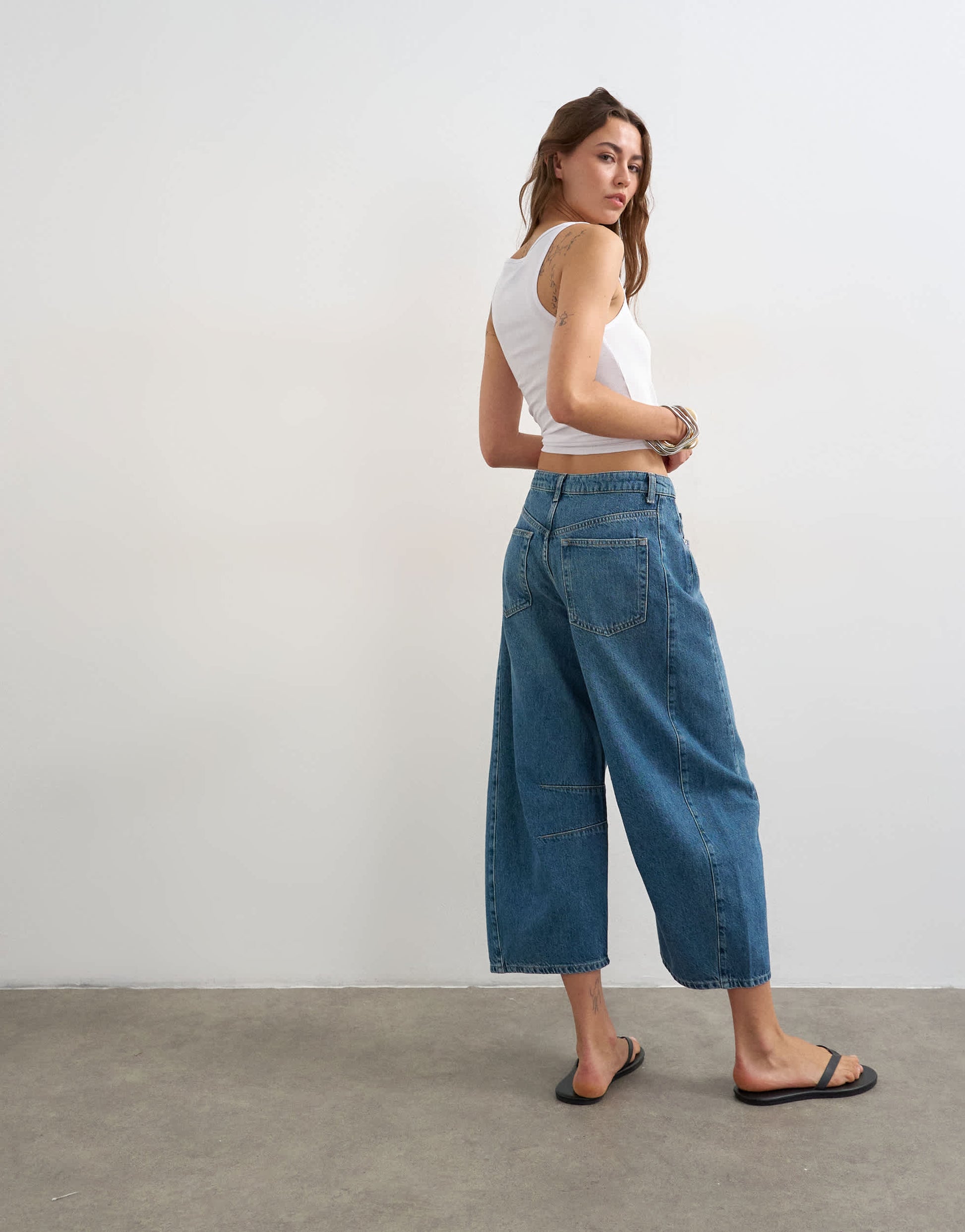 Topshop mid rise crop barrel jean in rich blue