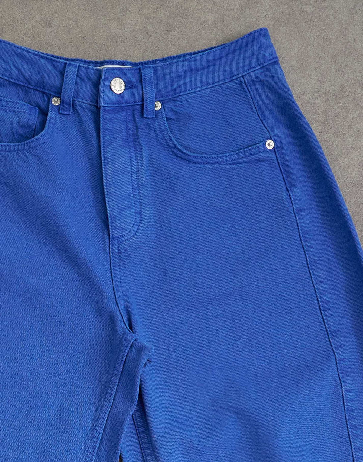 Topshop mid rise crop barrel jean in cobalt blue