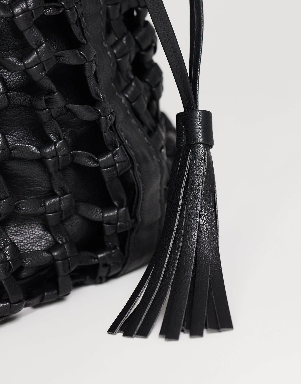 Topshop Shia medium woven shoulder bag in black