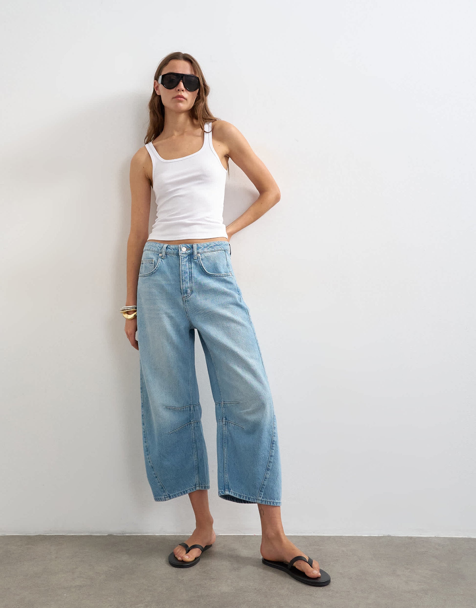 Topshop mid rise crop barrel jean in bleach