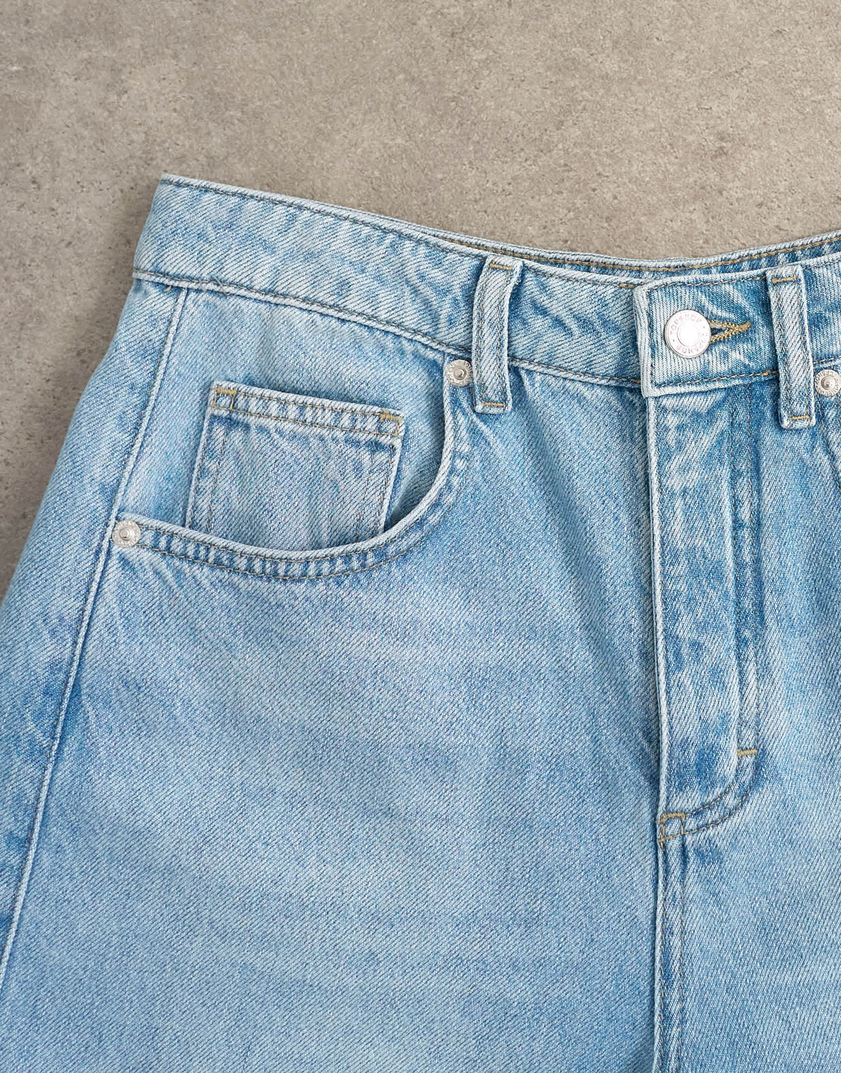 Topshop mid rise crop barrel jean in bleach