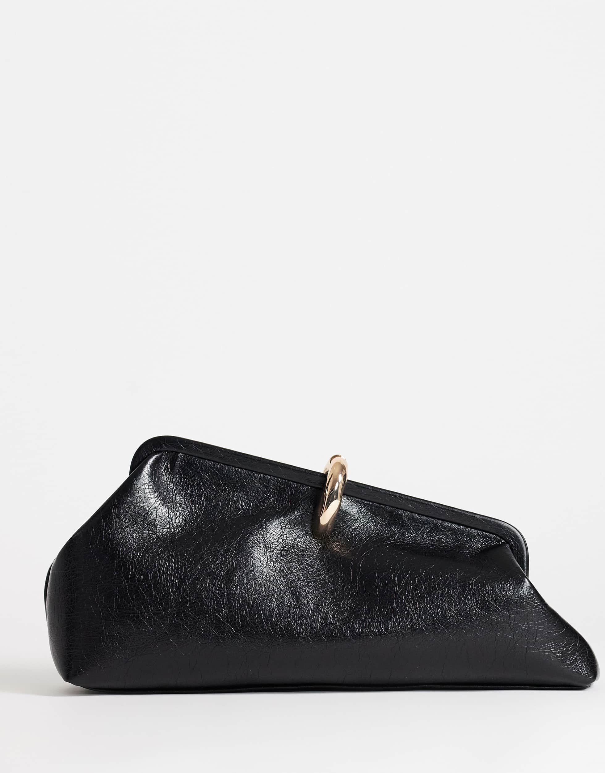 Topshop Carlie mittelgroße Clutch mit Metallbeschlägen in Schwarz