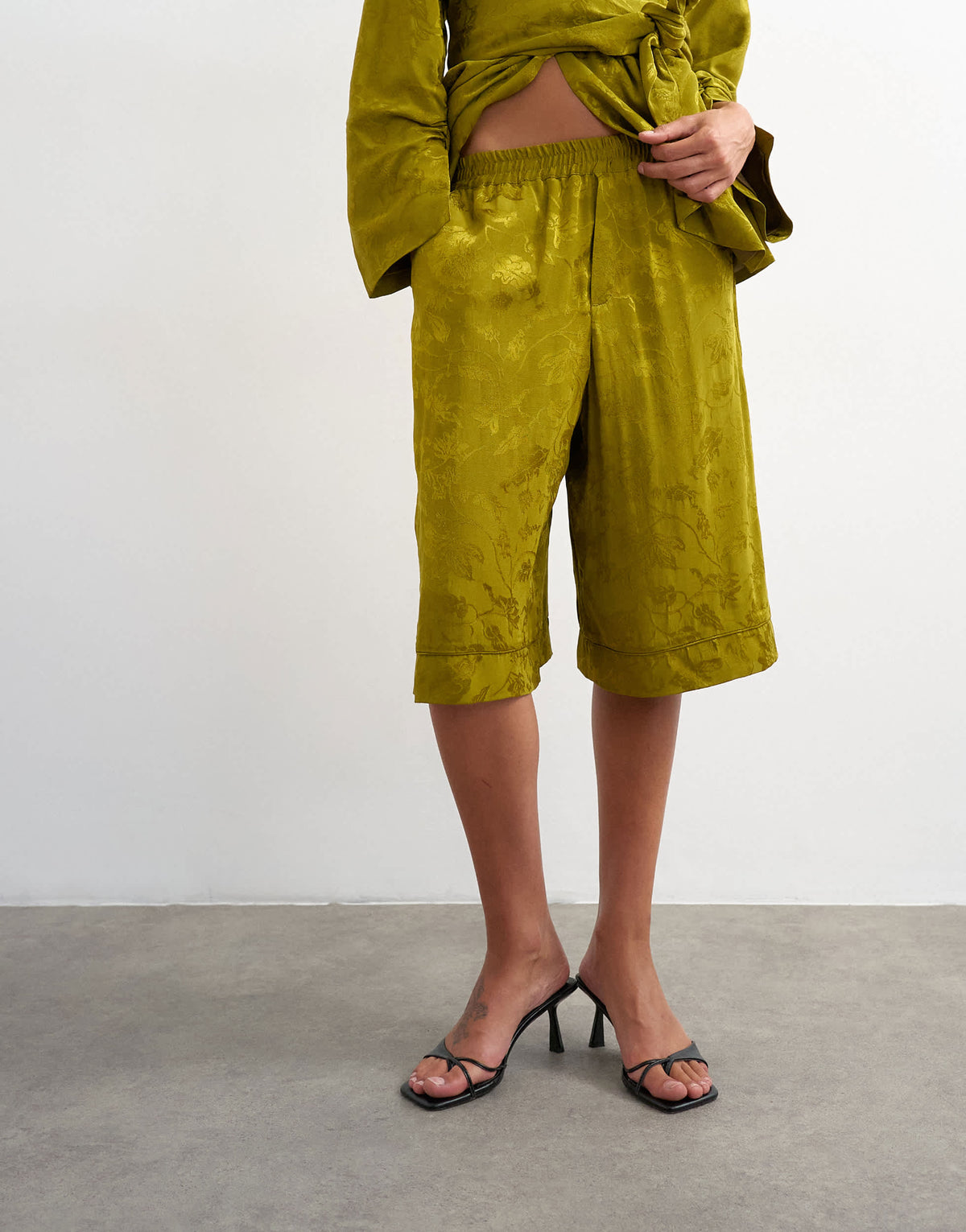 Topshop jacquard bermuda short in green