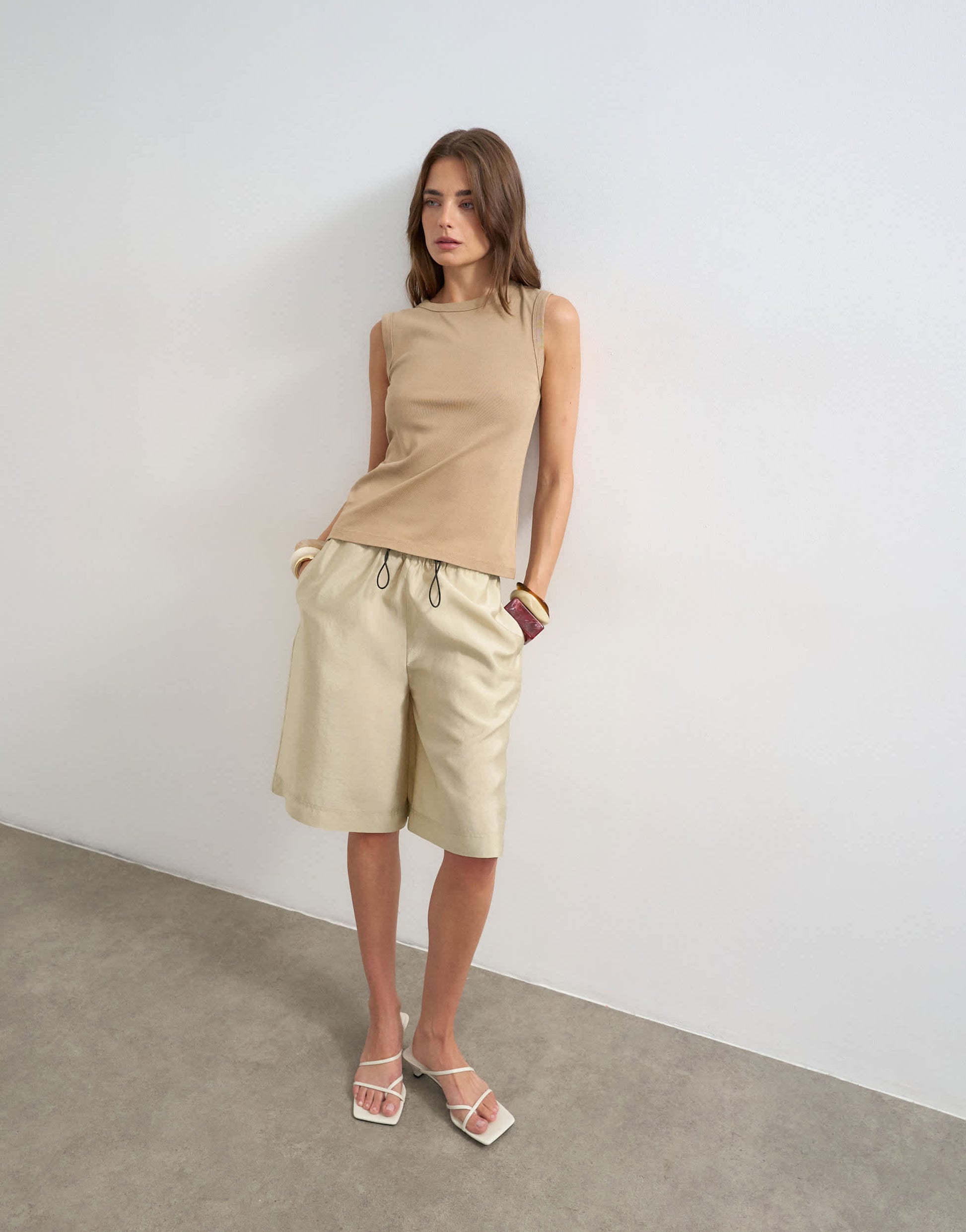 Topshop slim tank in stone