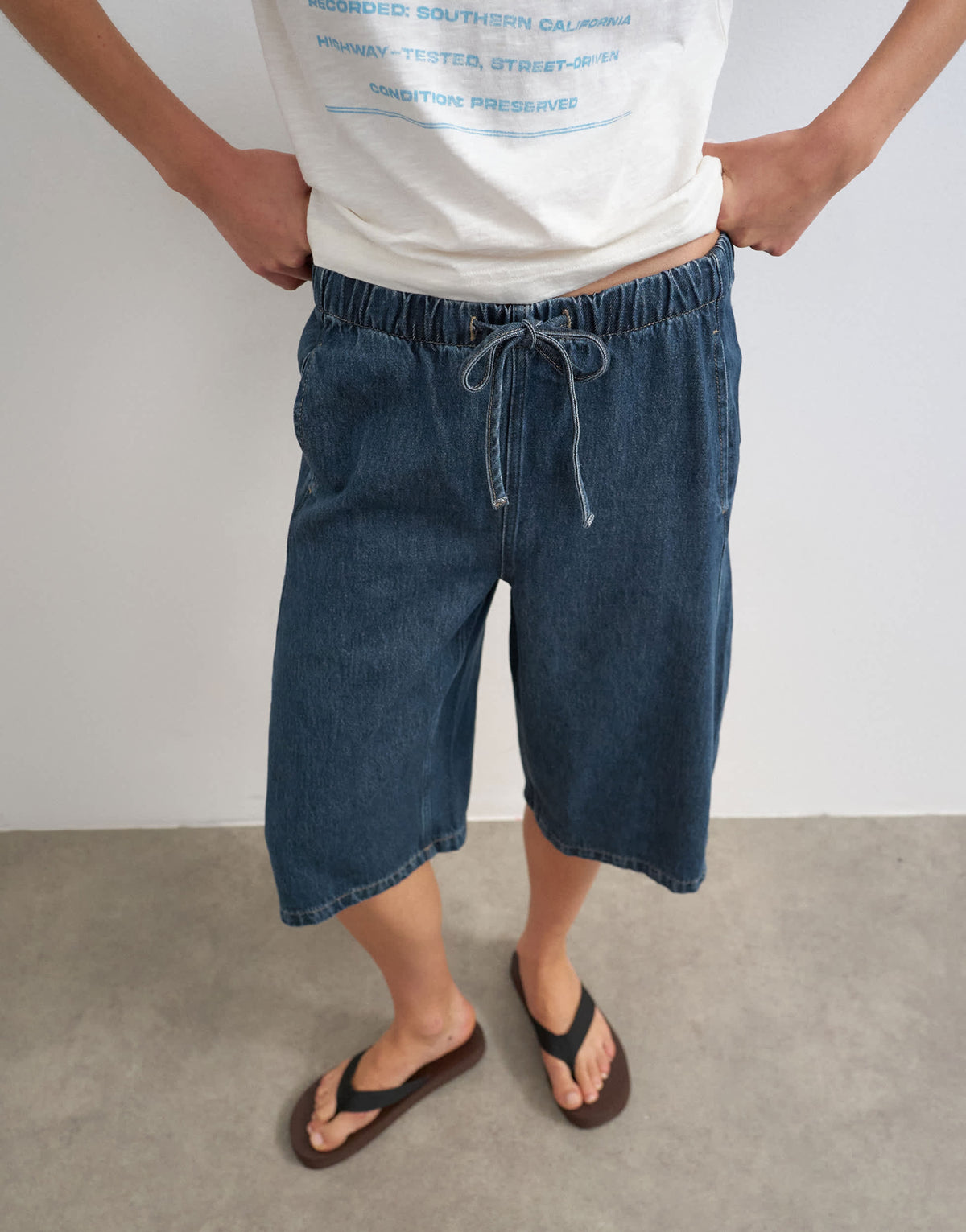 Topshop denim pull on barrel short in sulphur blue