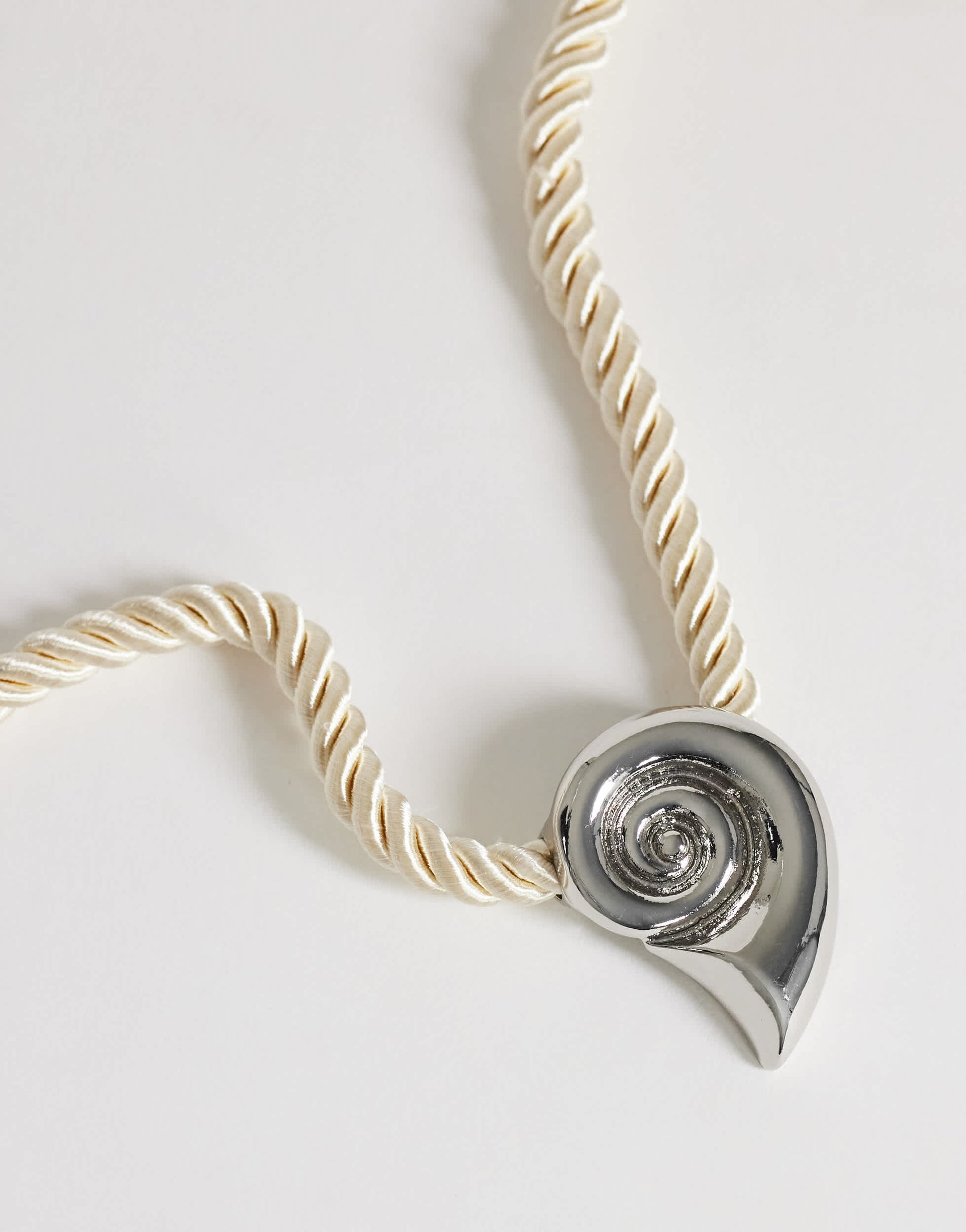 Topshop Mika rope choker with shell pendant in off white and silver