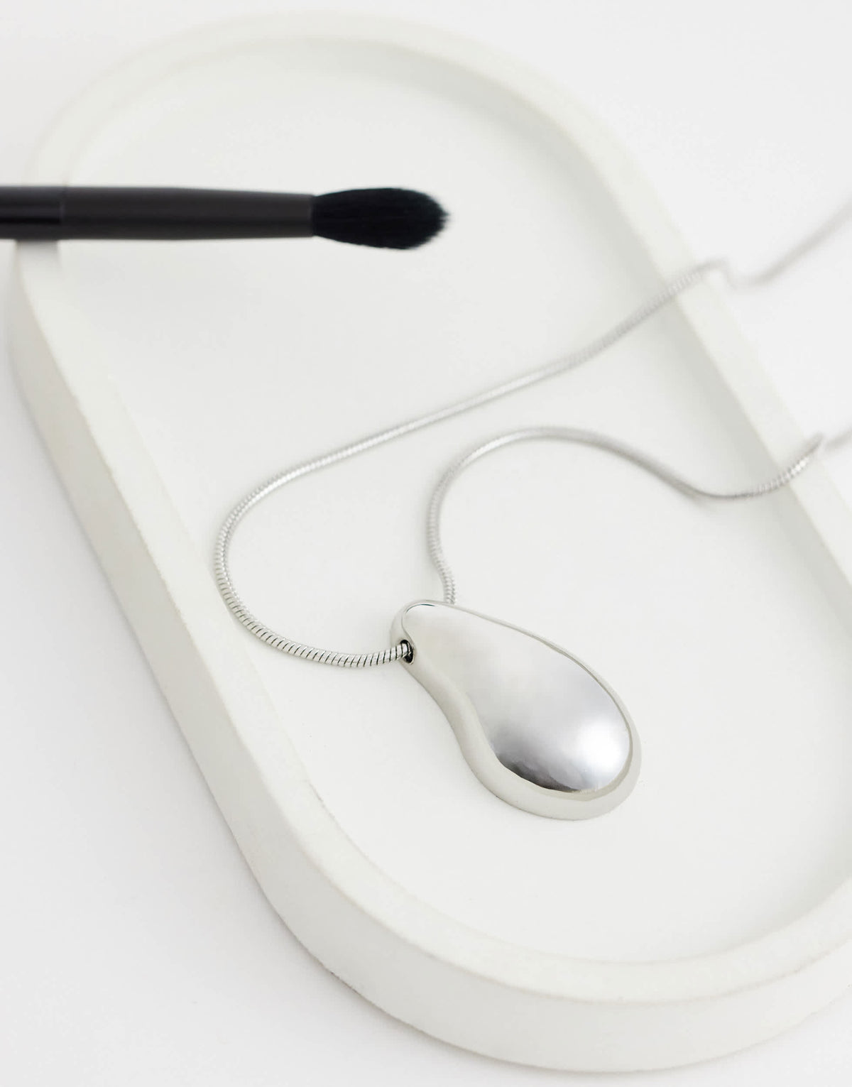 Topshop Matilda teardrop pendant necklace in silver