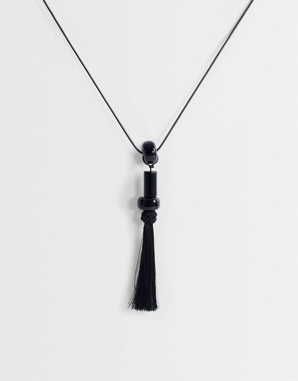 Topshop Magnus Kordel-Halskette mit Perlen und Quaste in Schwarz