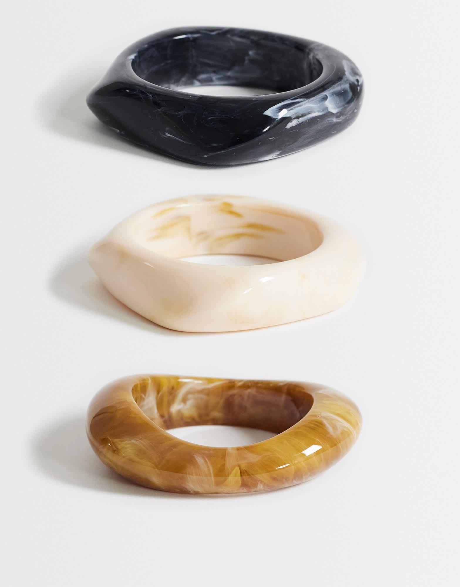 Bracelets Topshop Ferdy en résine, lot de 3, motif tigre, blanc cassé et noir