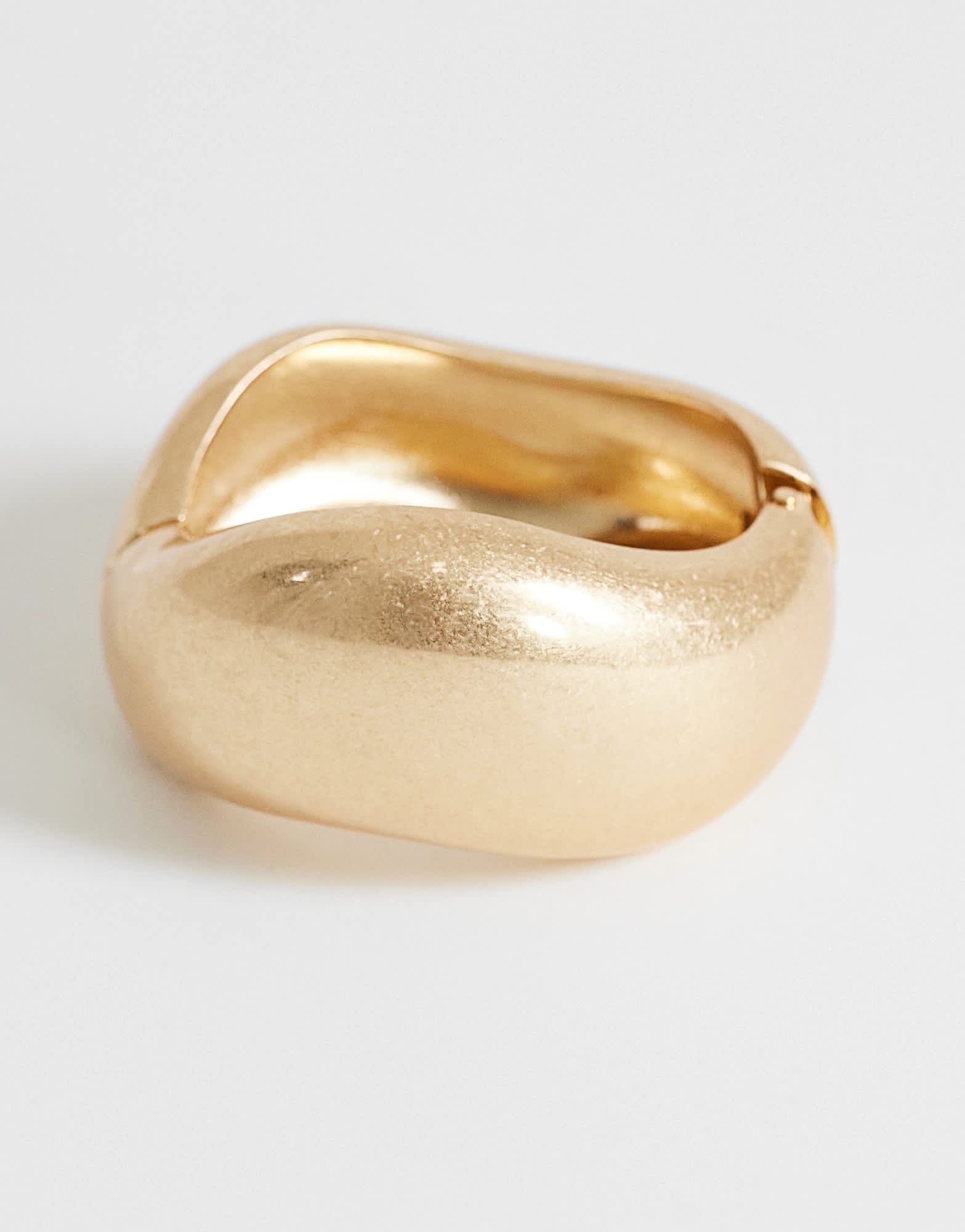 Topshop Flavia chunky bangle in gold
