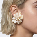 Topshop Dezi Cluster-Ohrring mit Halbedelsteinen in Off-White-Marmoroptik