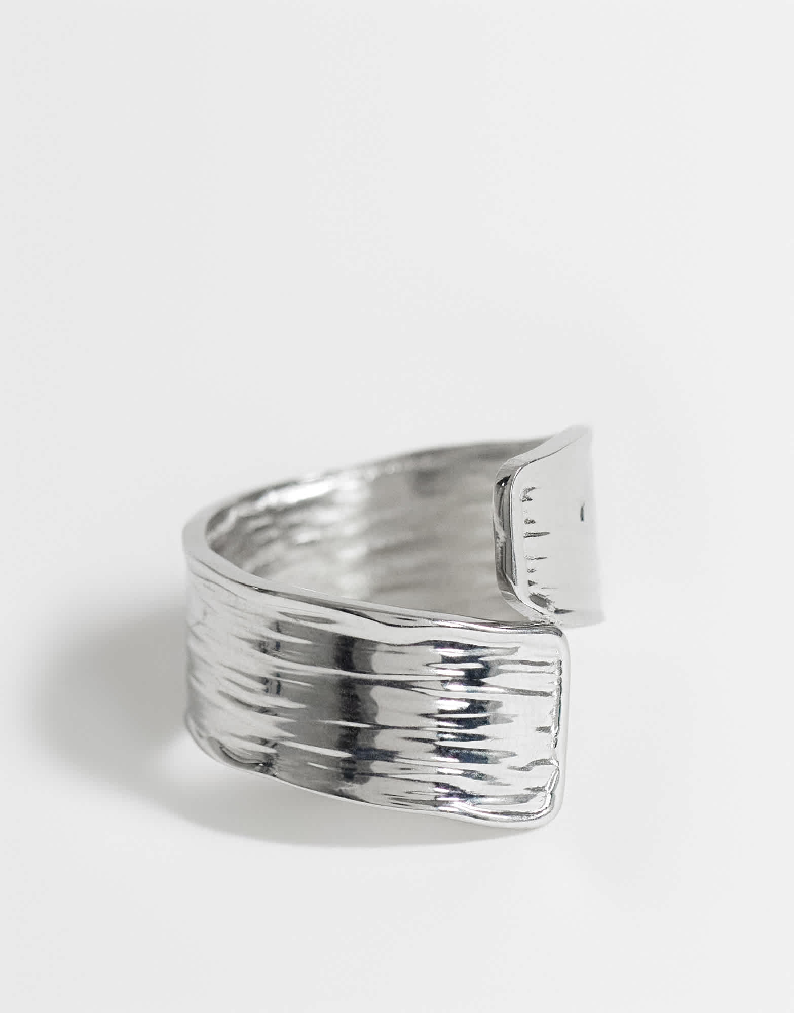 Topshop Rebecca waterproof hammered ring in silver