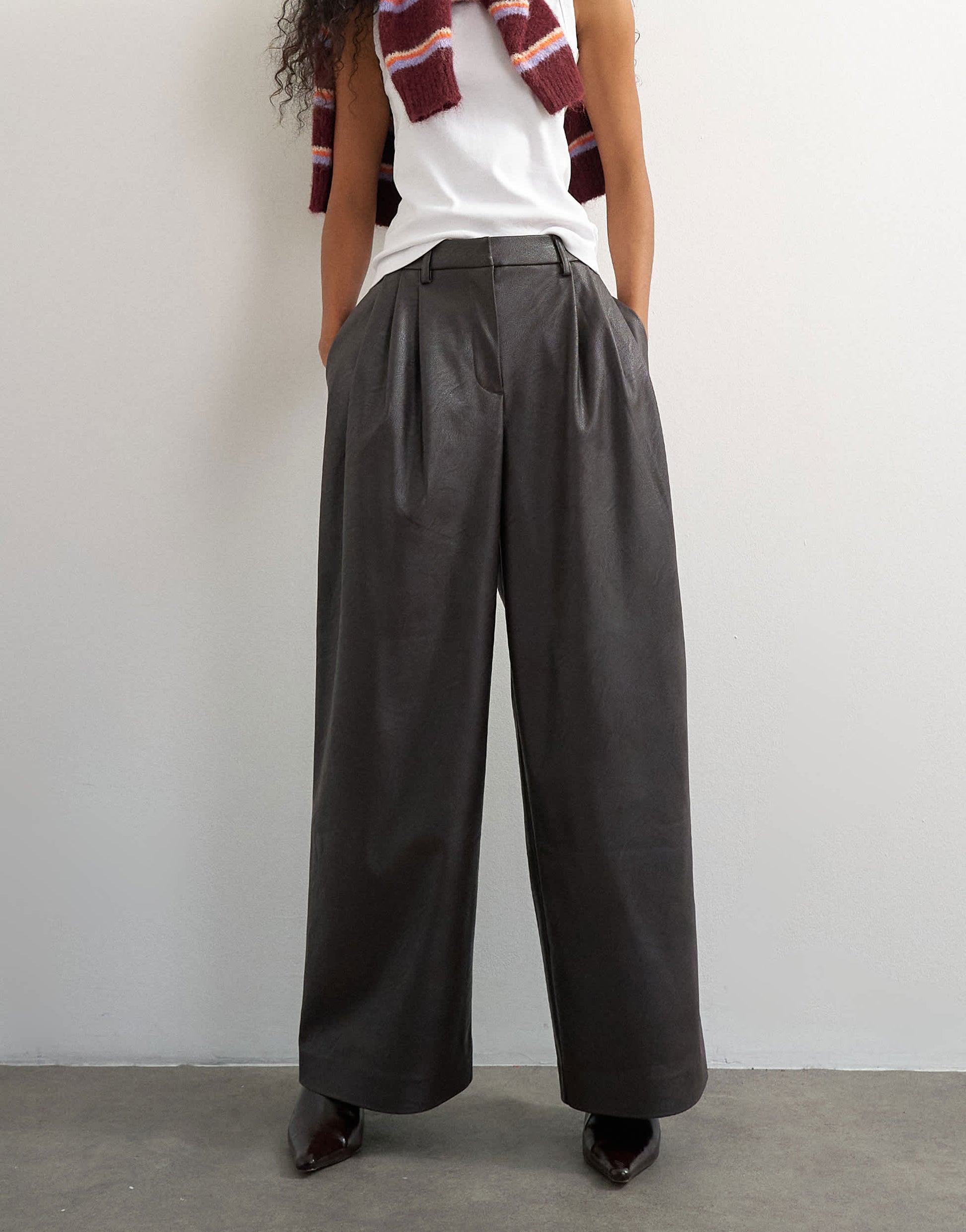 Topshop faux leather pleated in chocolate
