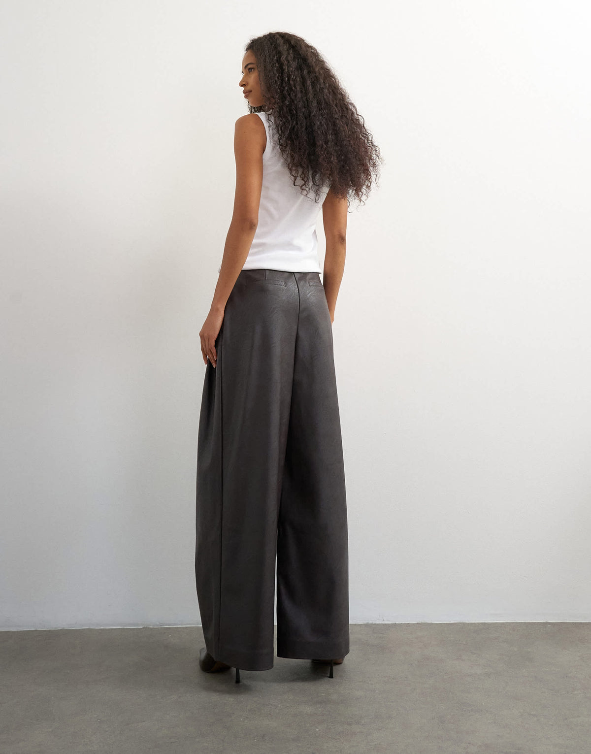 Topshop faux leather pleated in chocolate