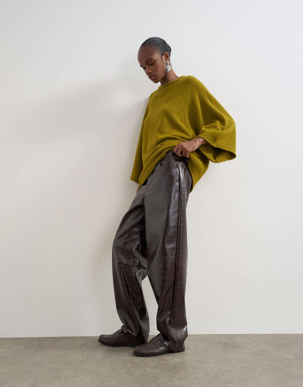 Topshop-Hose aus Kunstleder in Krokodiloptik in der Farbe „Chocolate“