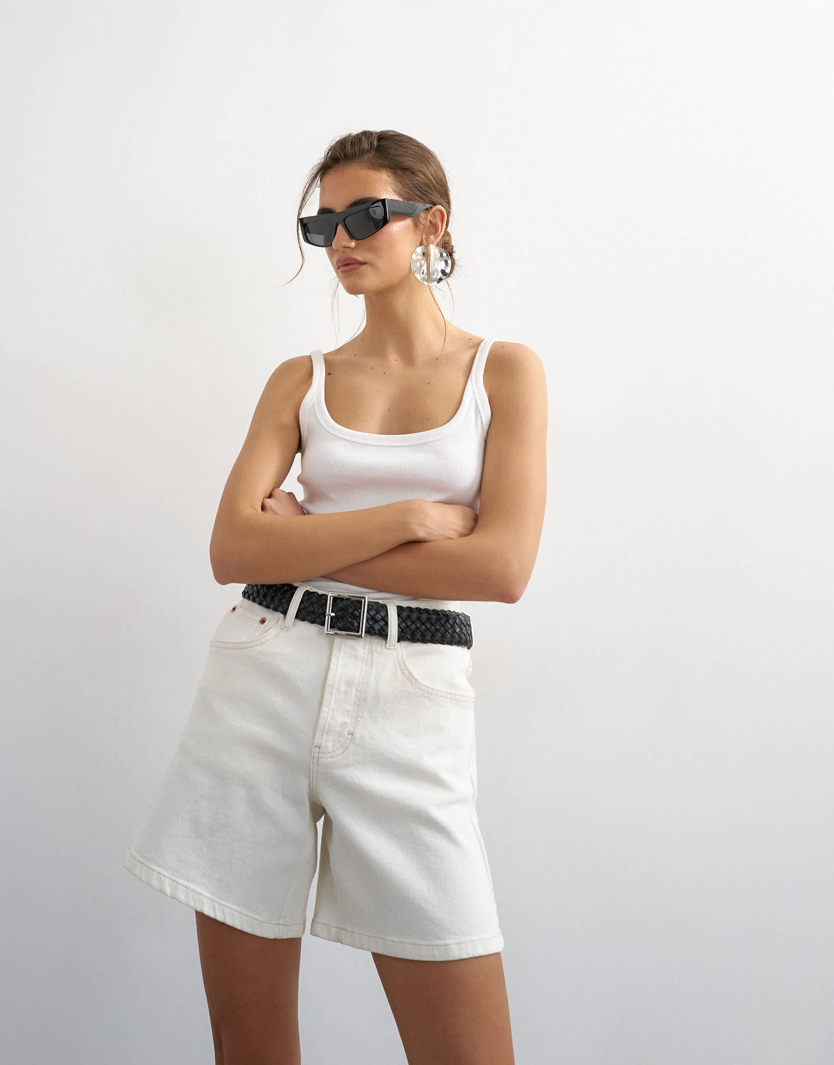 Topshop denim Editor comfort stretch short in bone