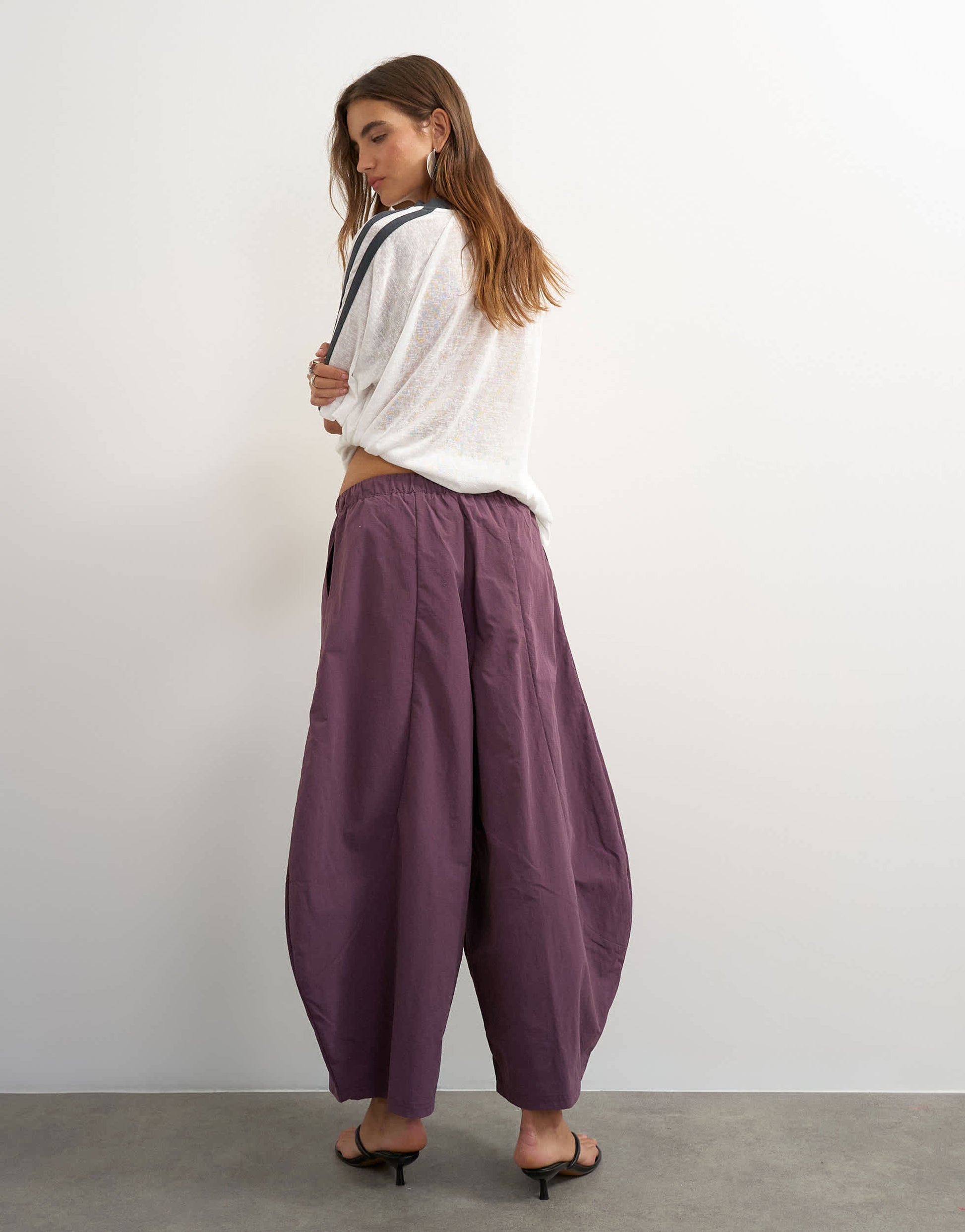 Topshop techy oversized ovoid mid length trouser in fig