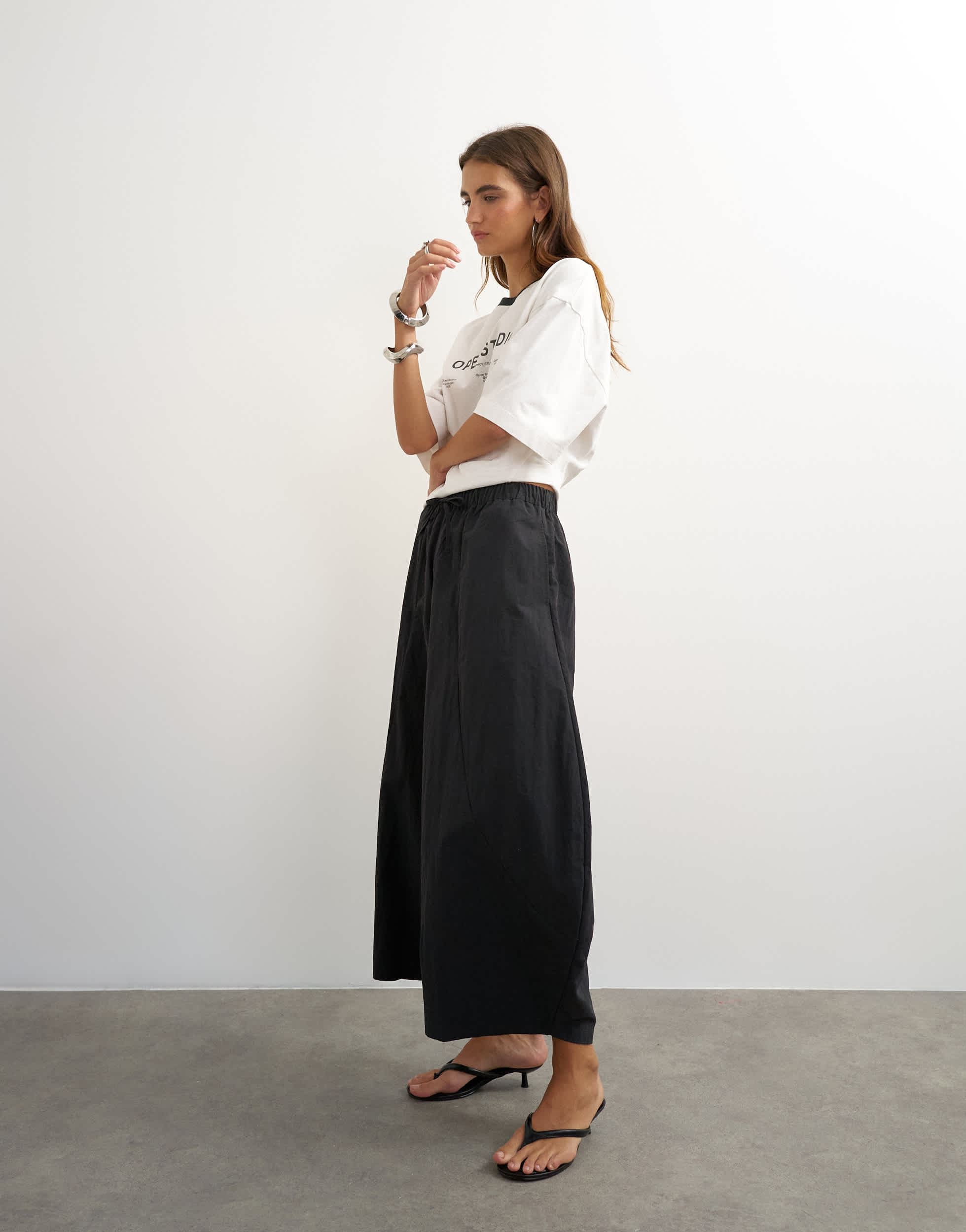 Topshop techy oversized ovoid mid length trouser in black