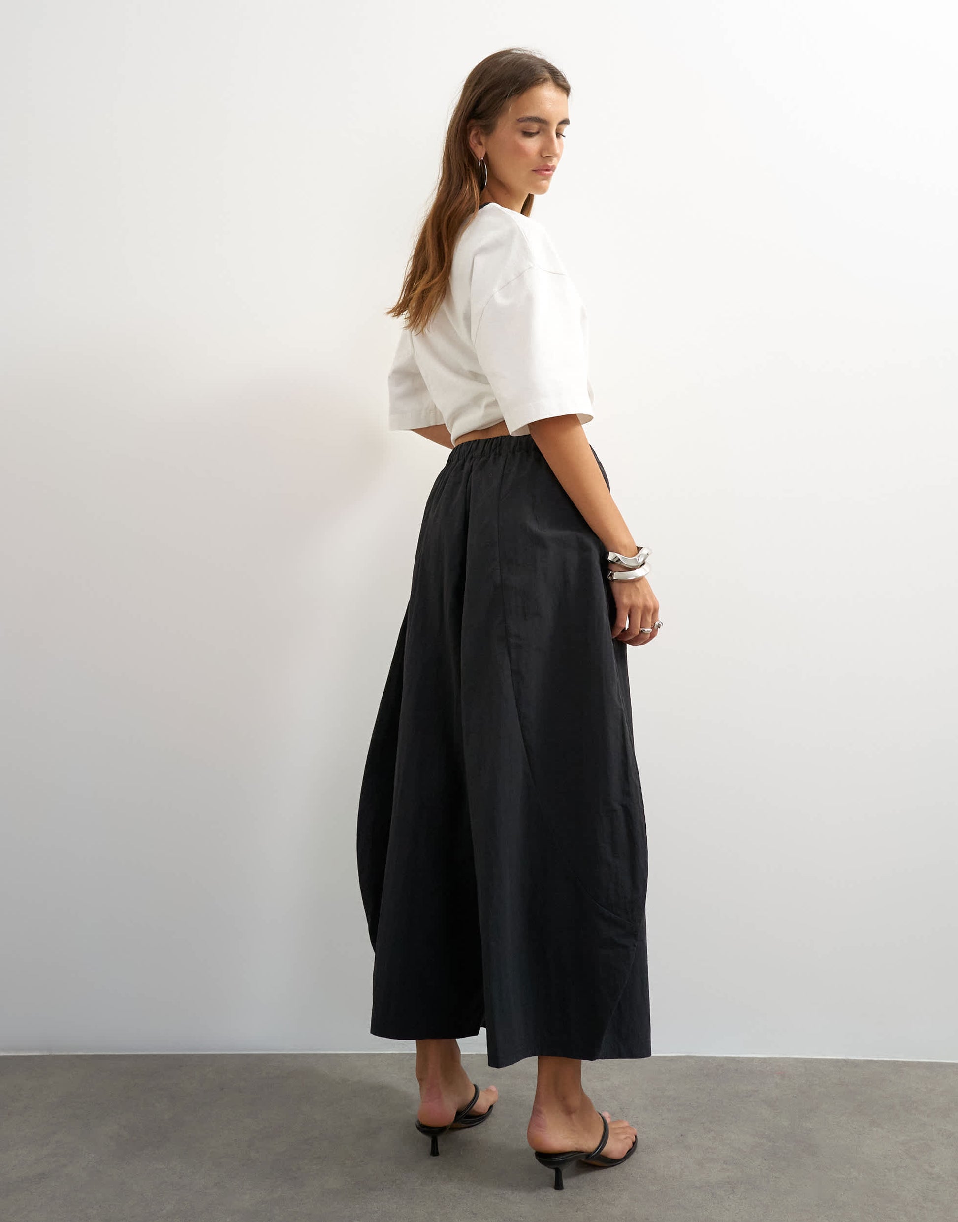 Topshop techy oversized ovoid mid length trouser in black