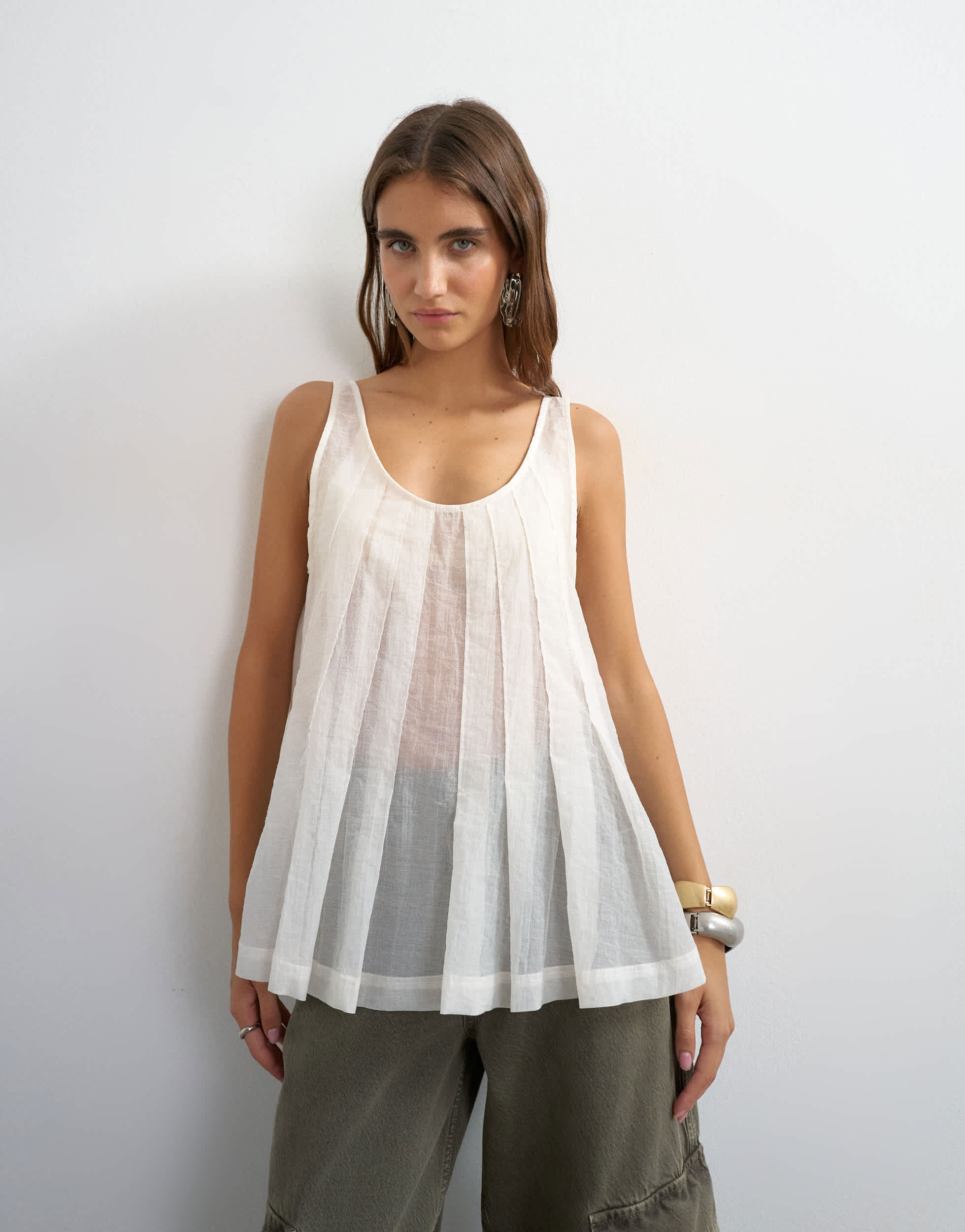 Transparentes, ärmelloses Pintuck-Top von Topshop in Weiß